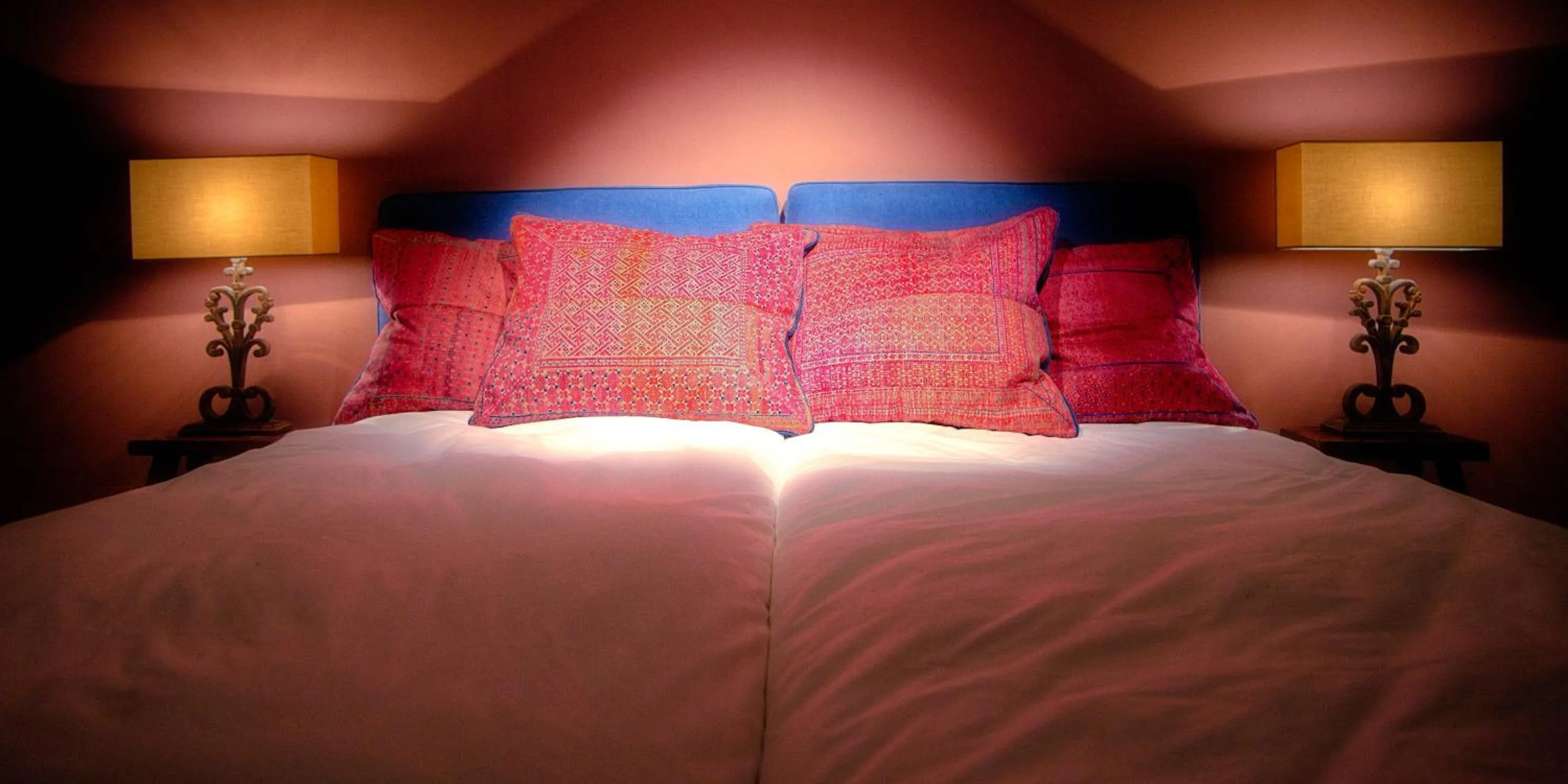 Bedroom, Bed in Menin Gate House