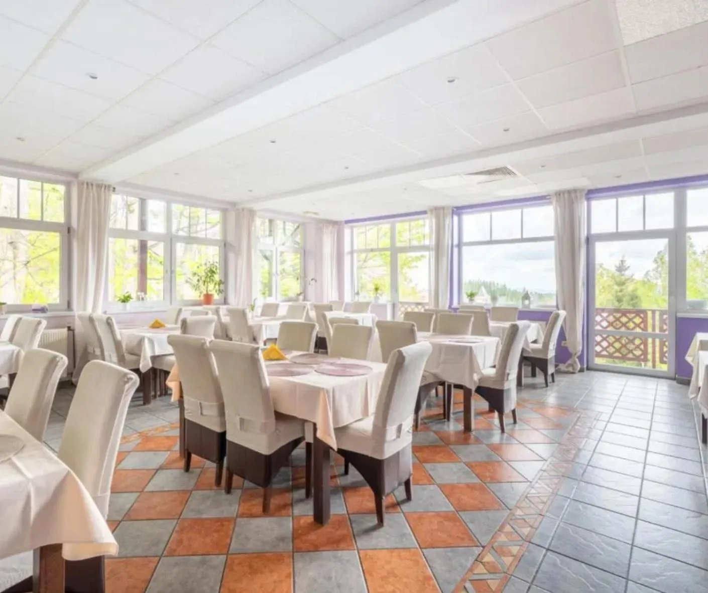 Restaurant/places to eat in Lawendowy Dworek