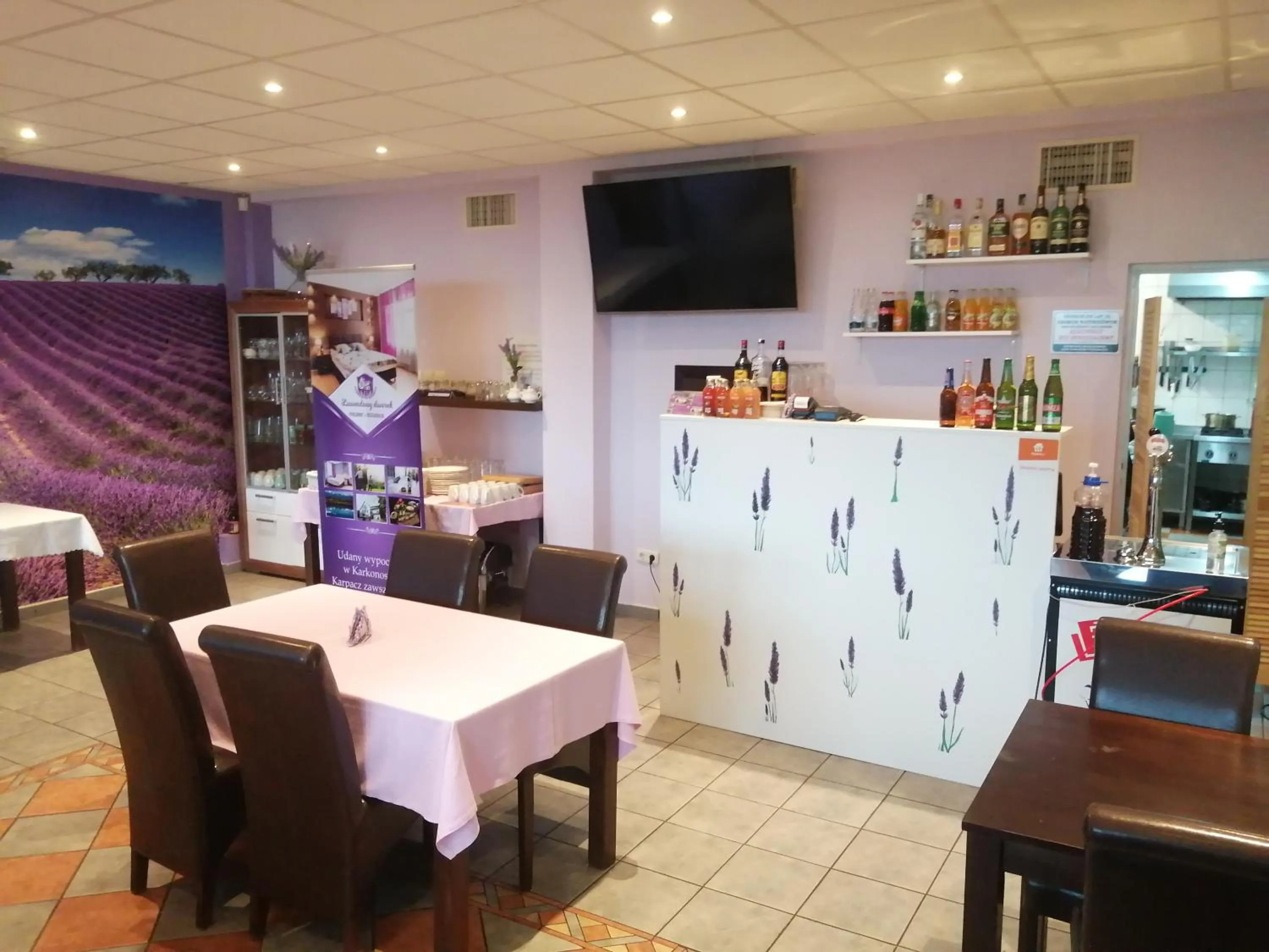 Restaurant/places to eat in Lawendowy Dworek