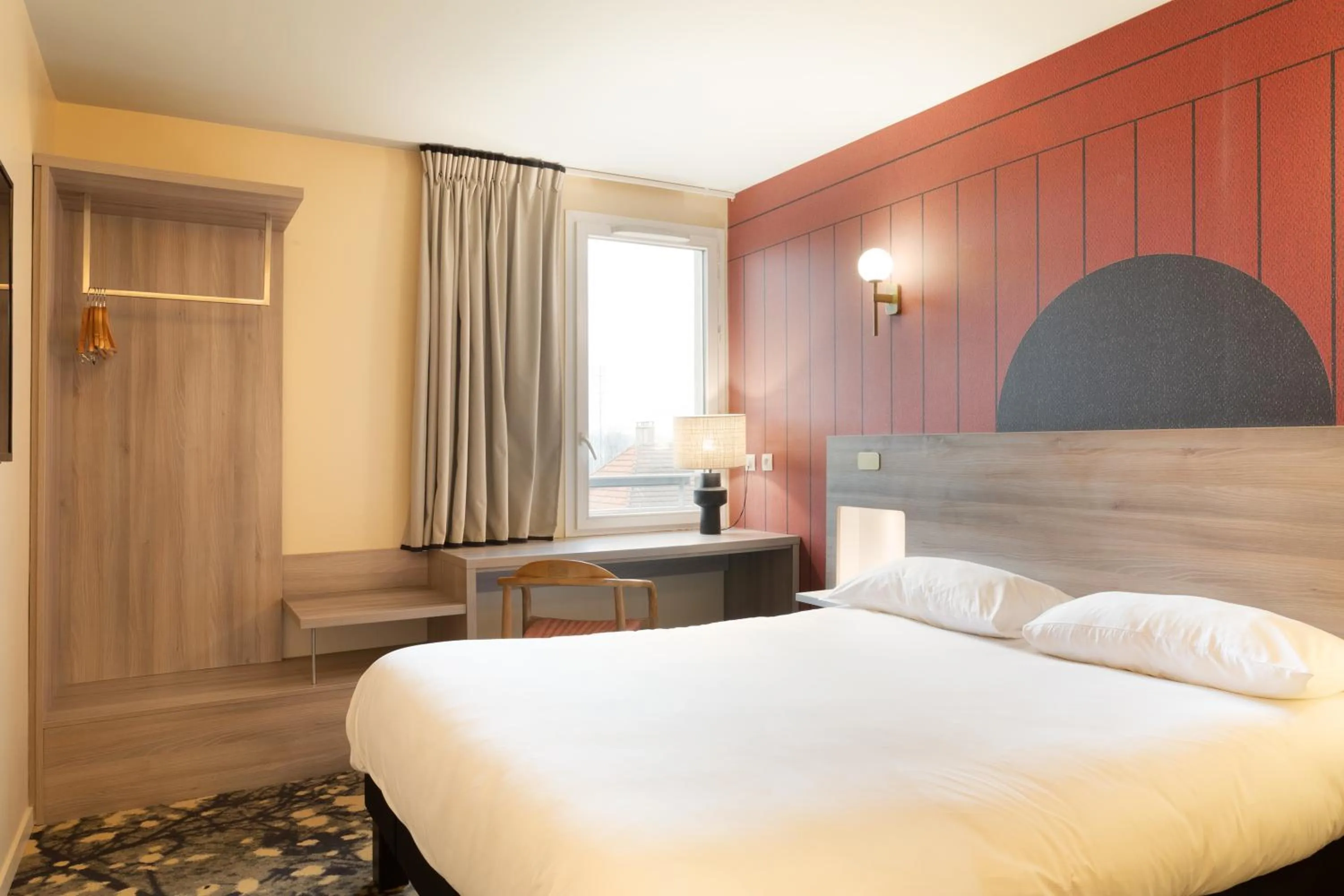 Bedroom, Bed in ibis Styles Versailles Saint Quentin en Yvelines