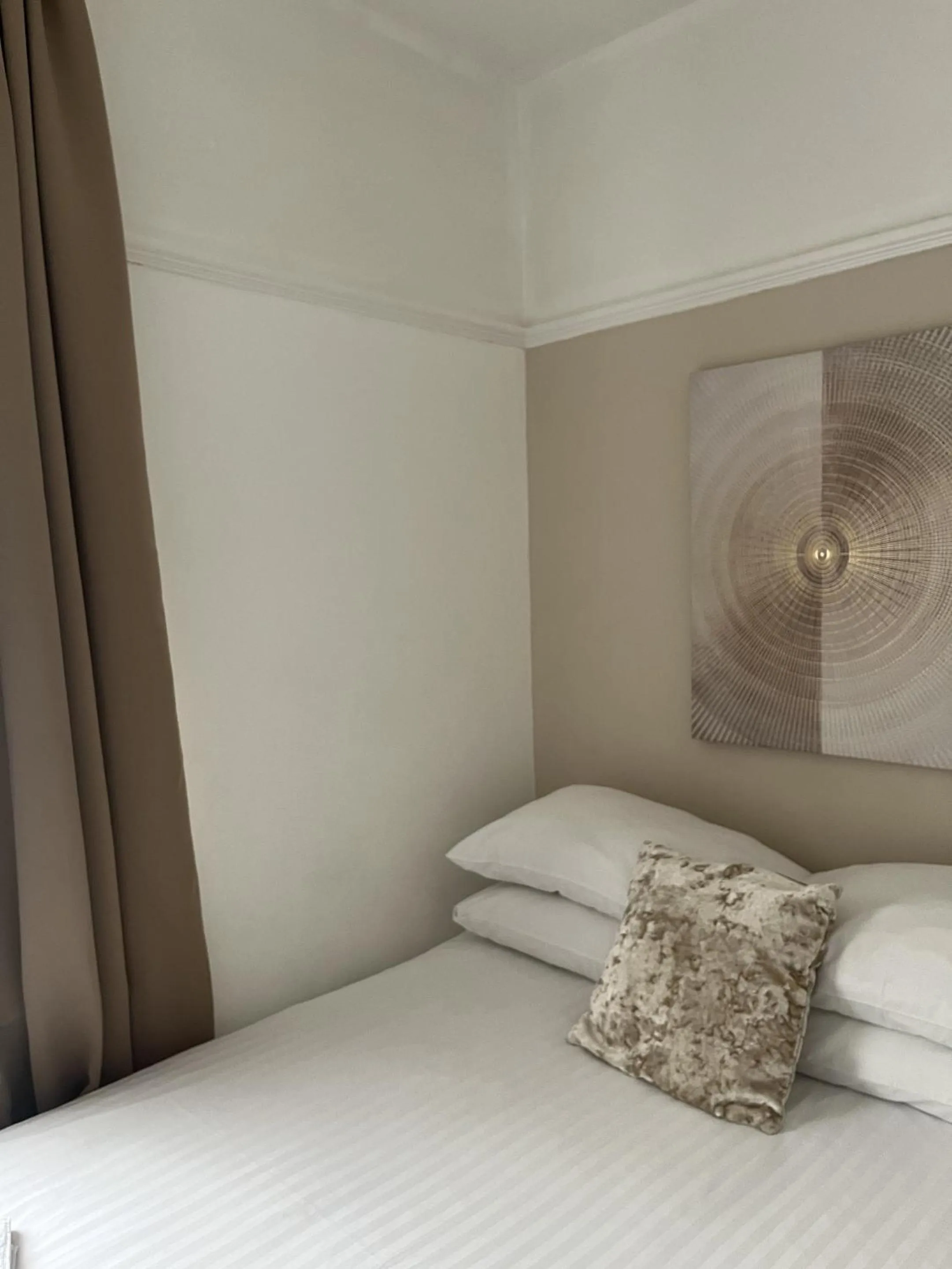 Bedroom in Stay at 25