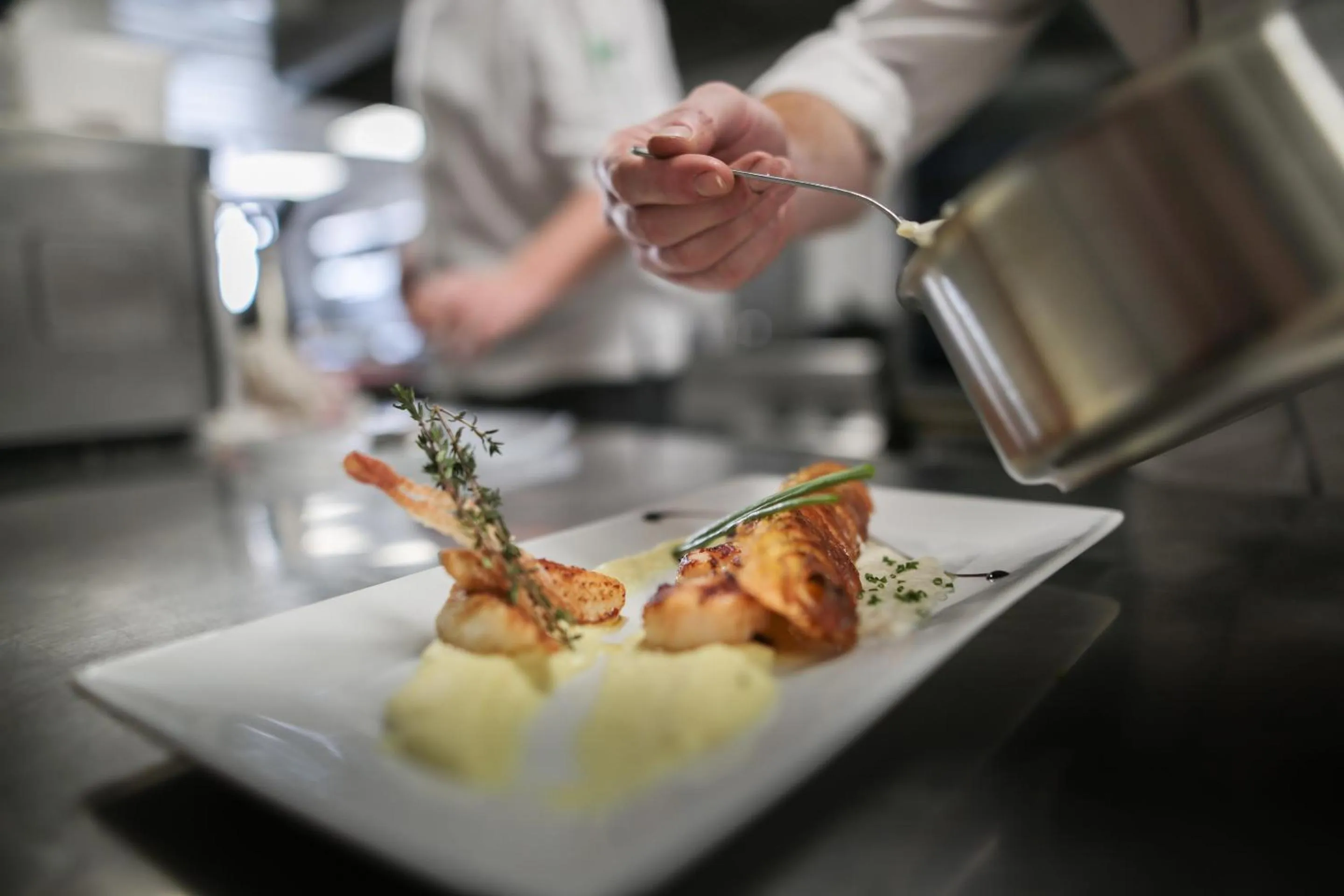 Restaurant/places to eat in Hotel Lac Bleu 1650