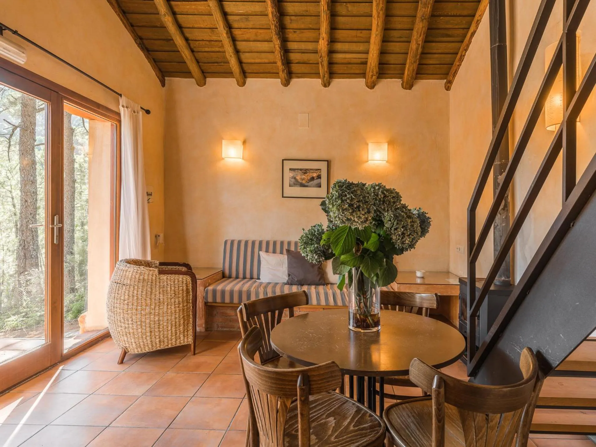 Seating area in Lo Alto