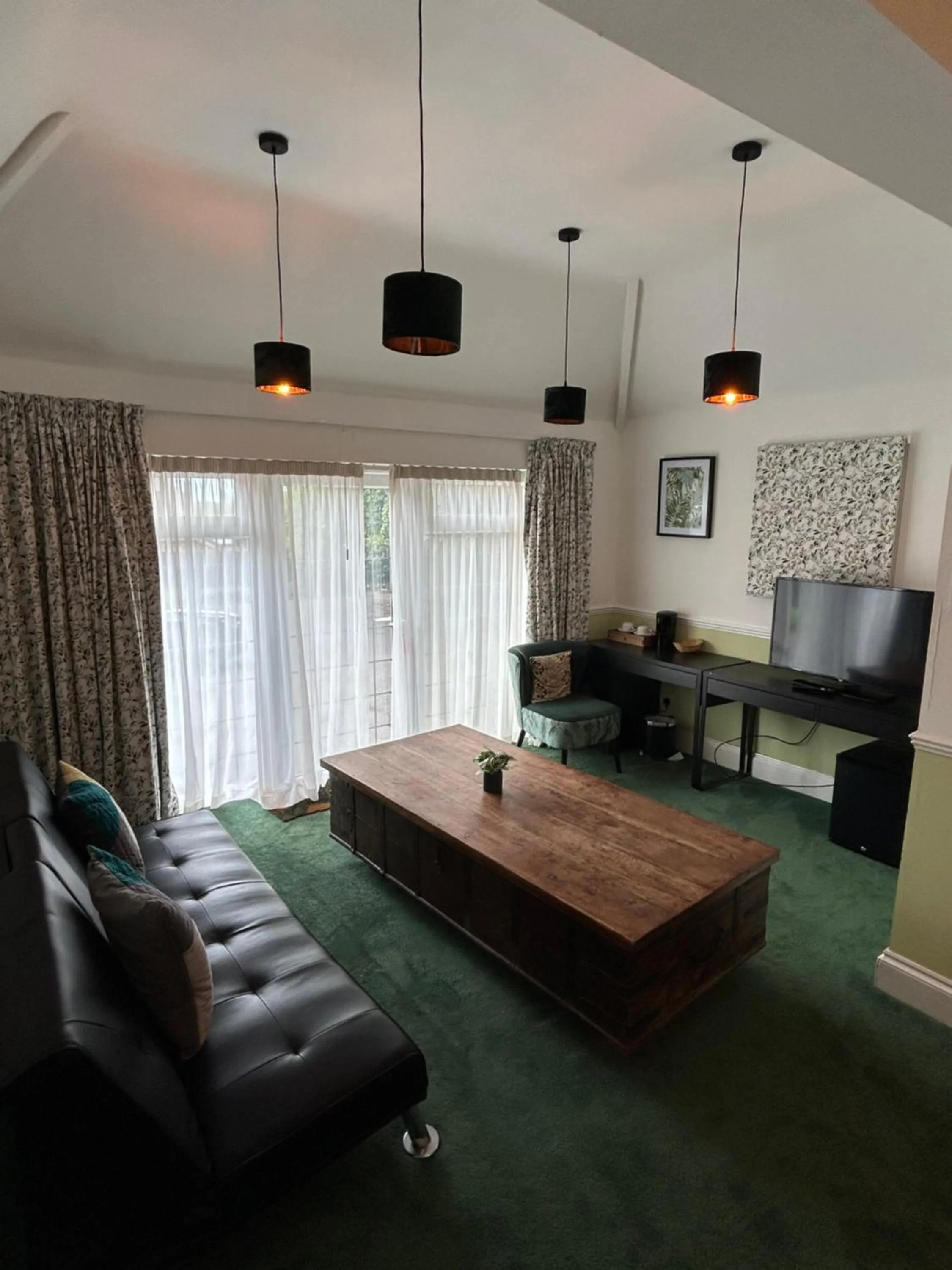 Seating area in Barons Court Hotel