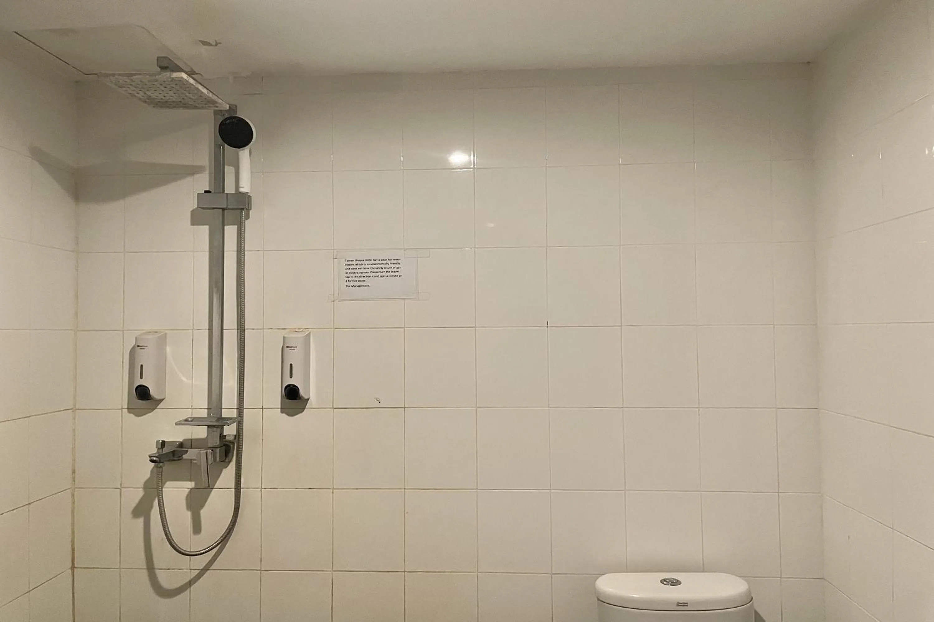 Bathroom in Taman Unique Hotel Senggigi