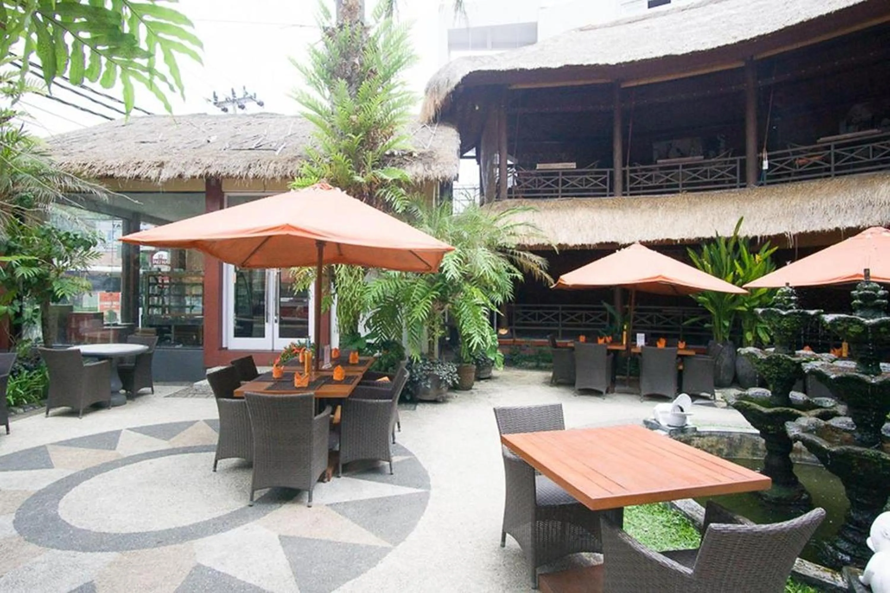 Restaurant/places to eat in Taman Unique Hotel Senggigi