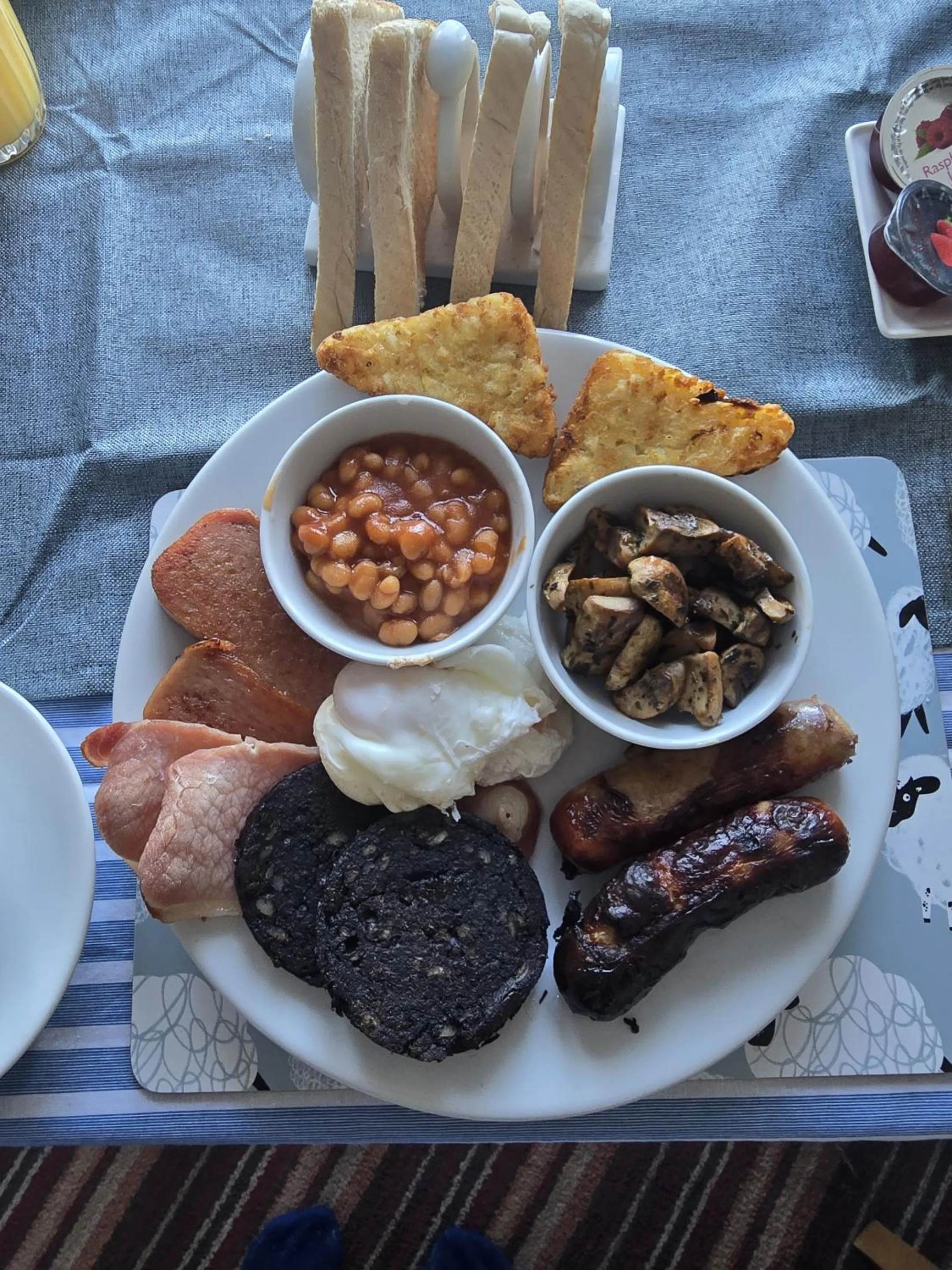 Food and drinks in St. Hilary Guest House