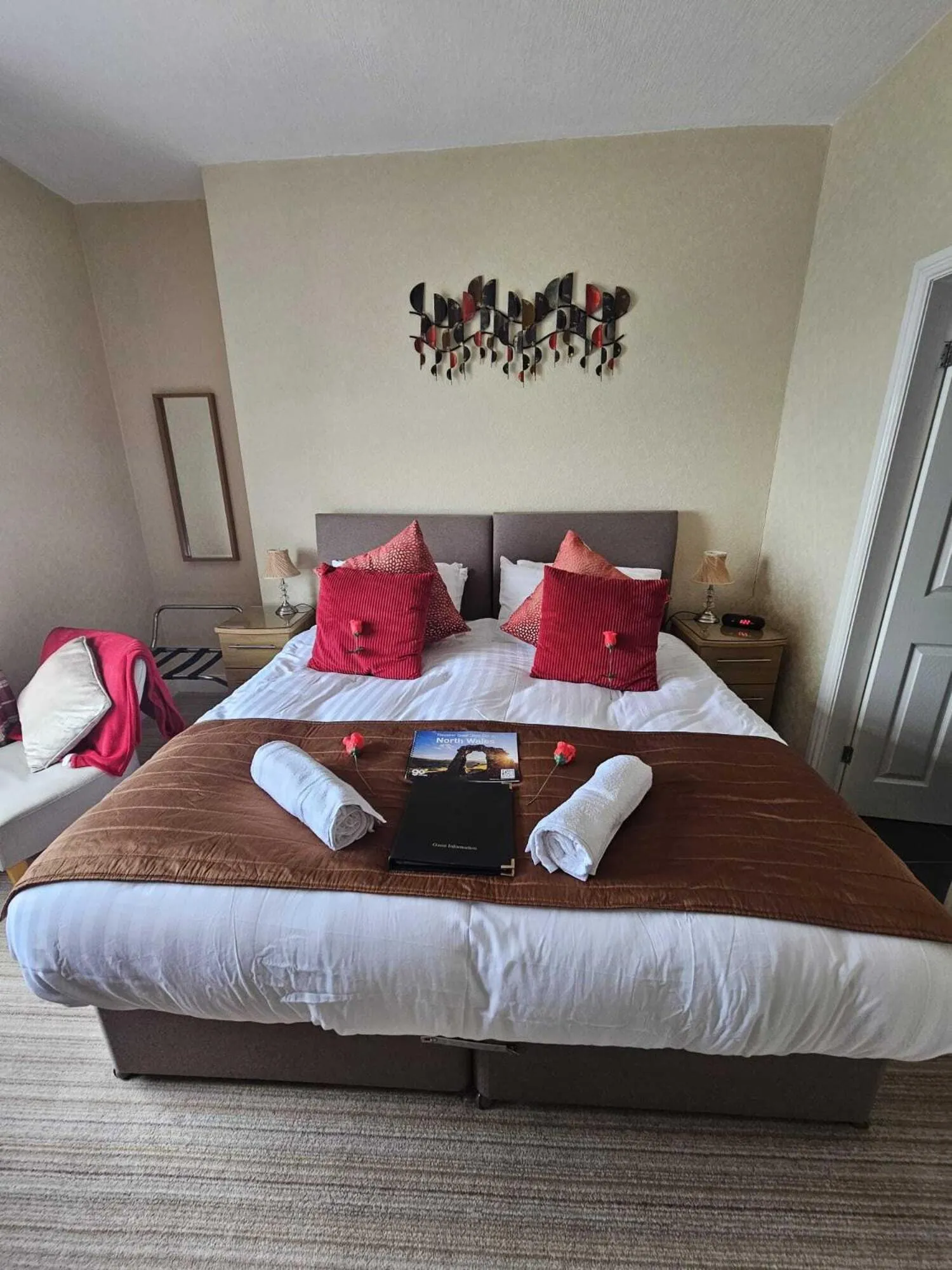 Bedroom in St. Hilary Guest House