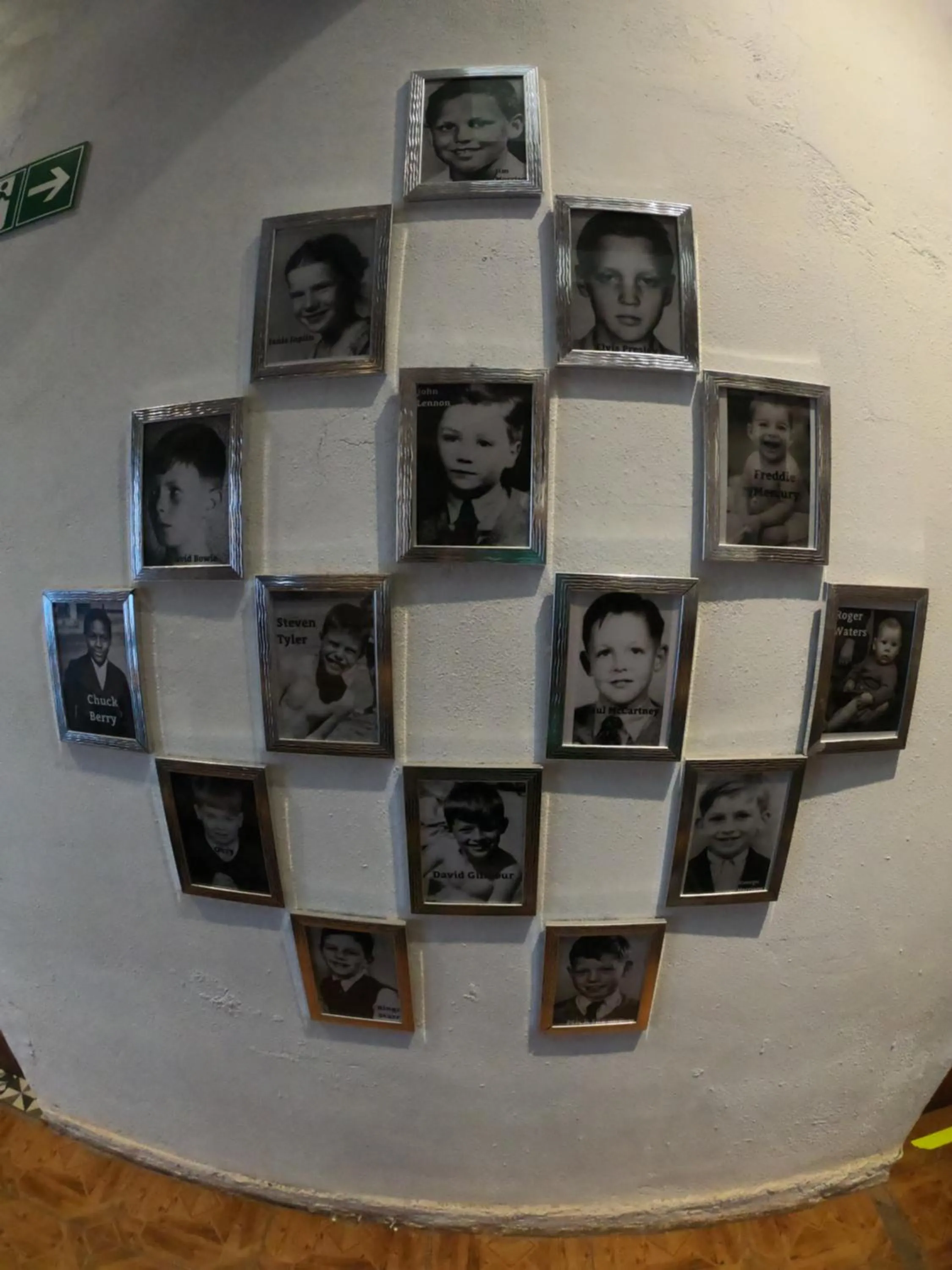 Seating area in Rey Lagarto Hostel