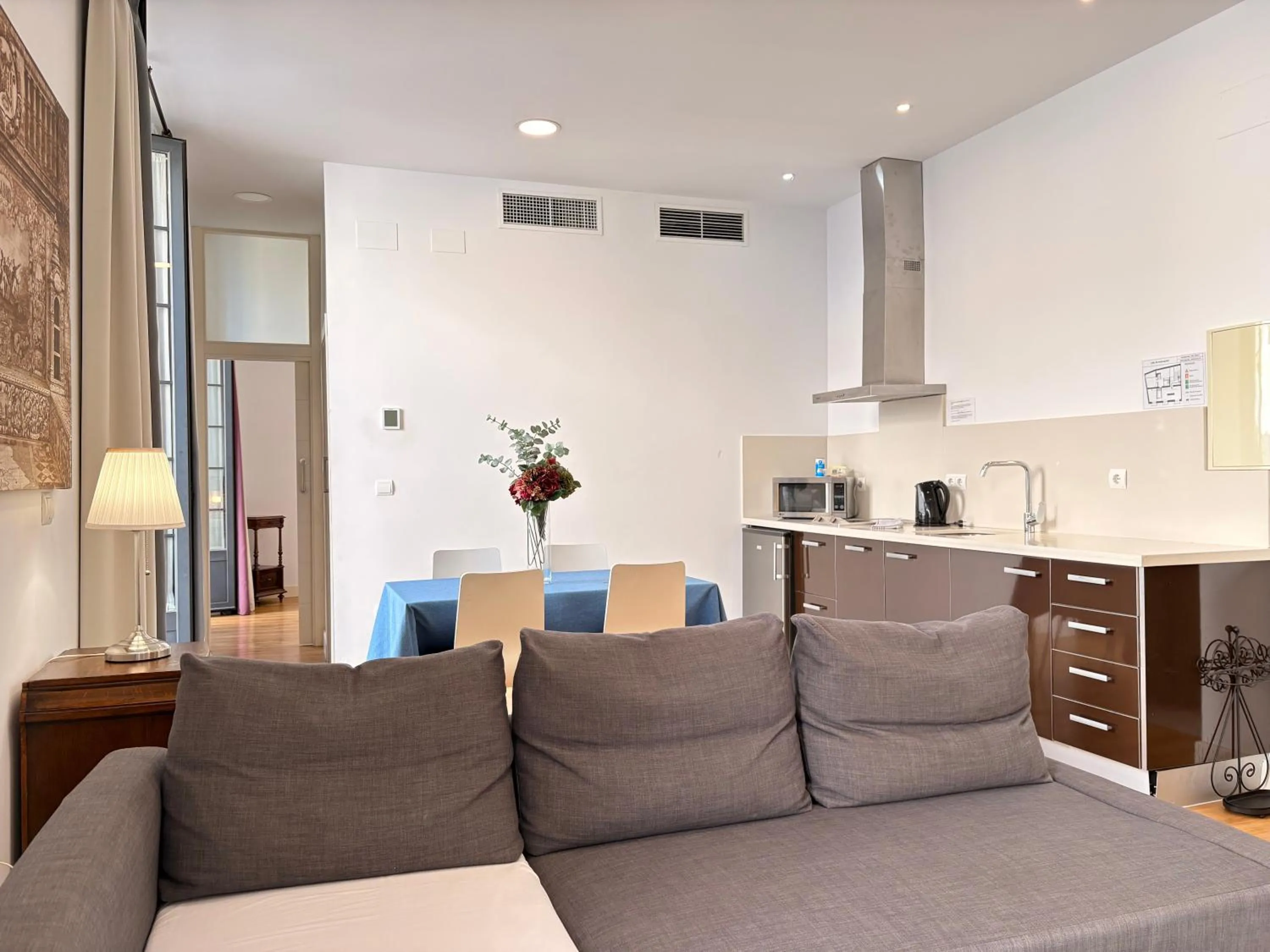 Kitchen or kitchenette in Life Apartments Alberto Lista