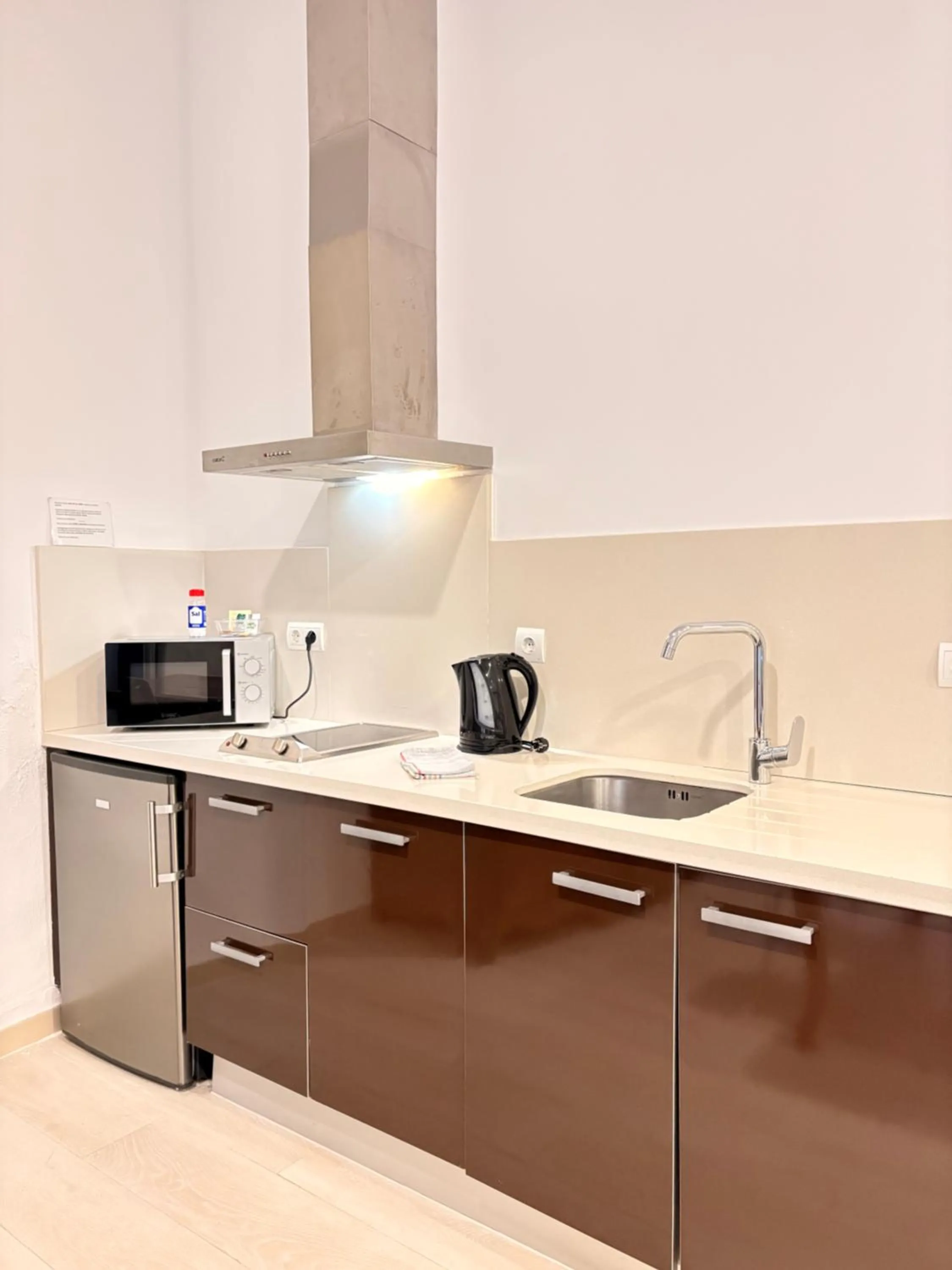 Kitchen or kitchenette in Life Apartments Alberto Lista