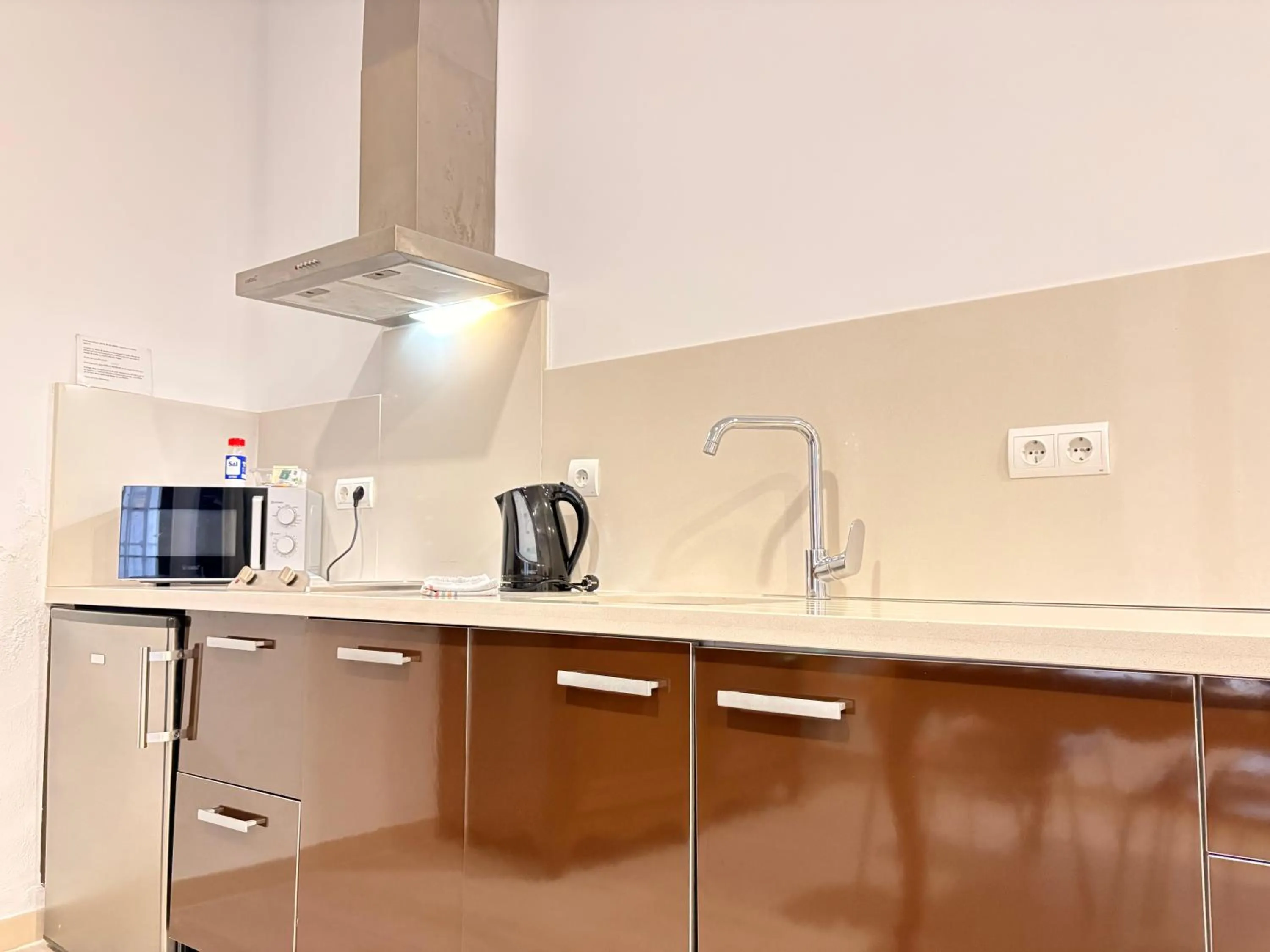 Kitchen or kitchenette in Life Apartments Alberto Lista