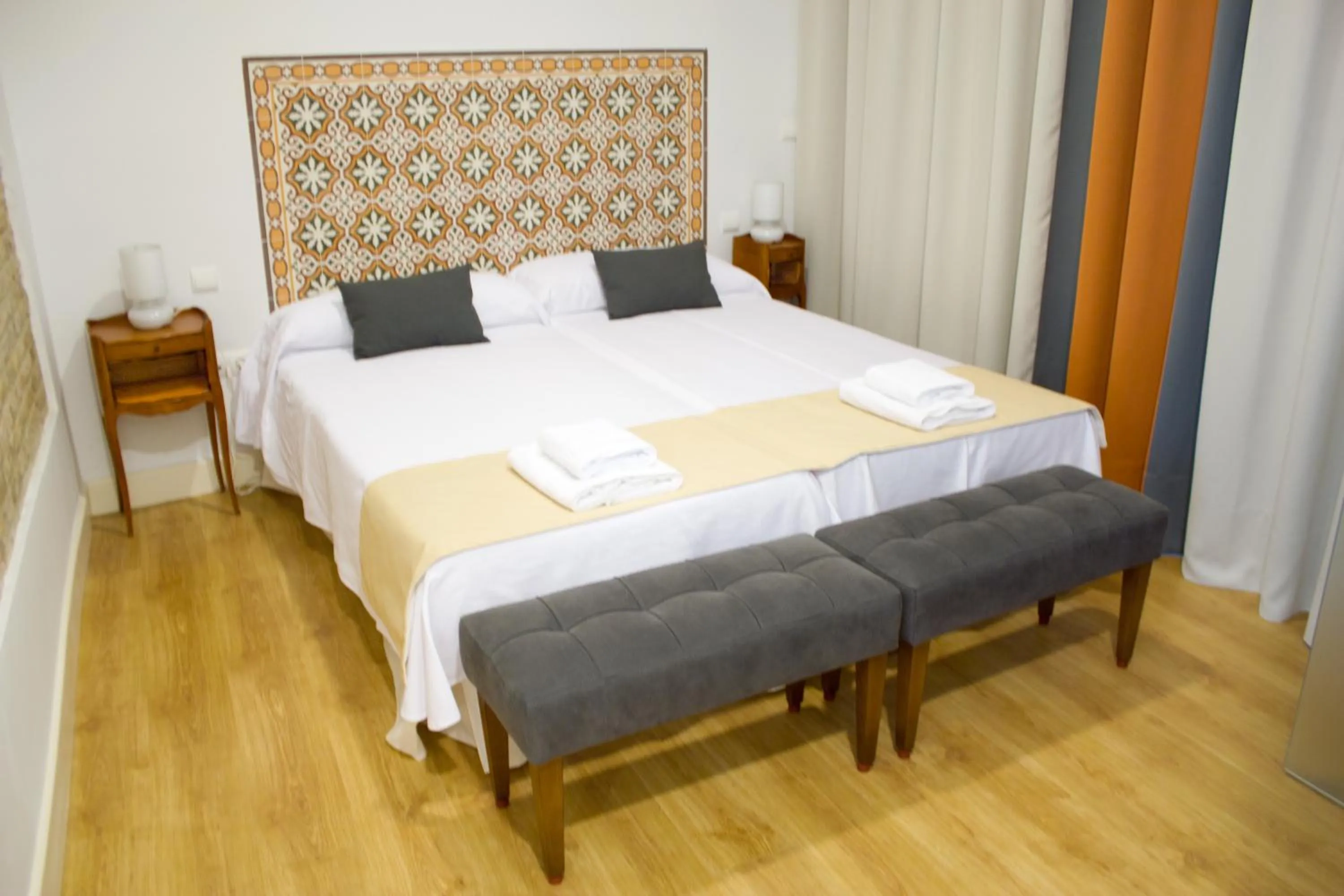 Bedroom, Bed in Life Apartments Alberto Lista