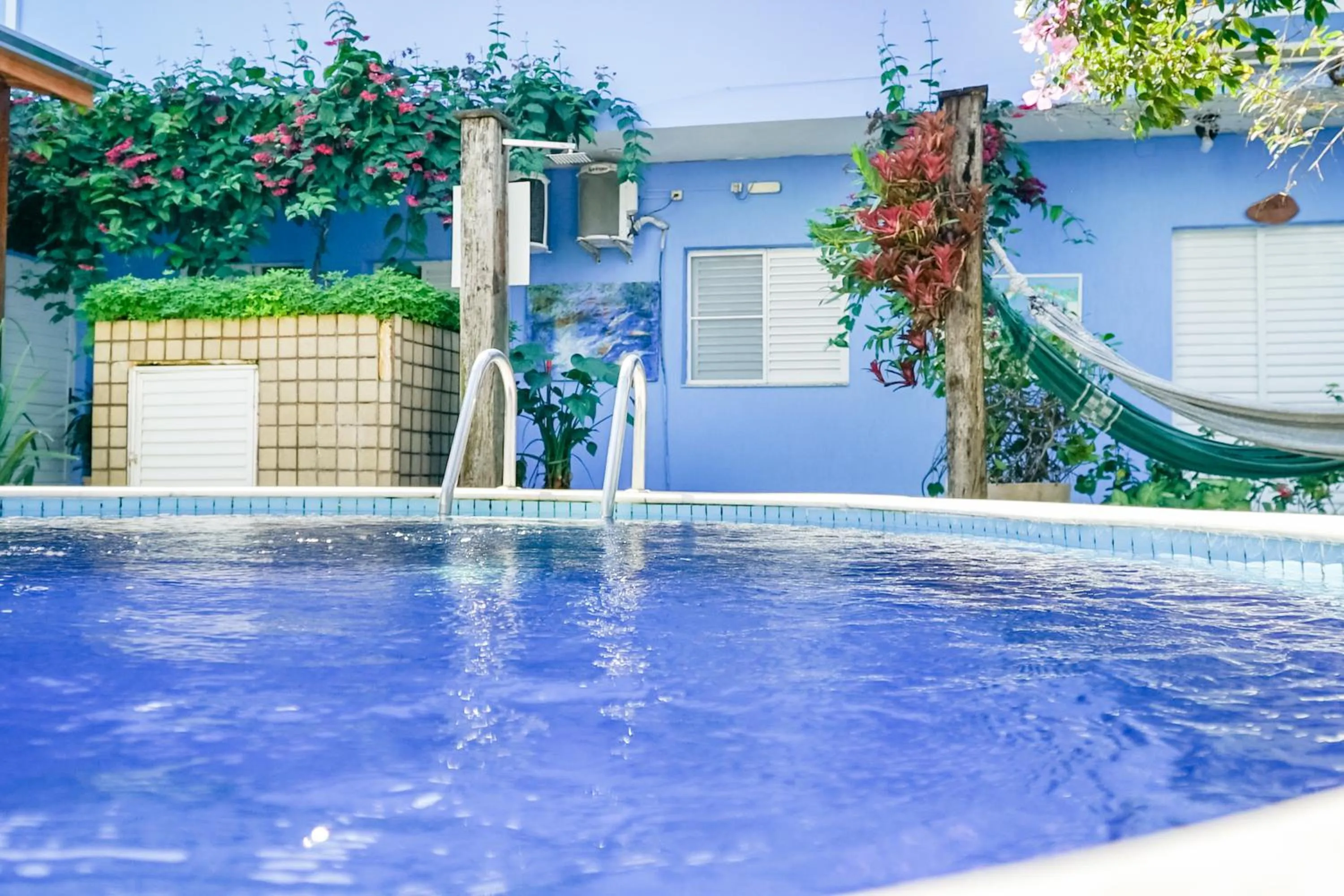 Pool view in Velinn Pousada Remanso do Mar