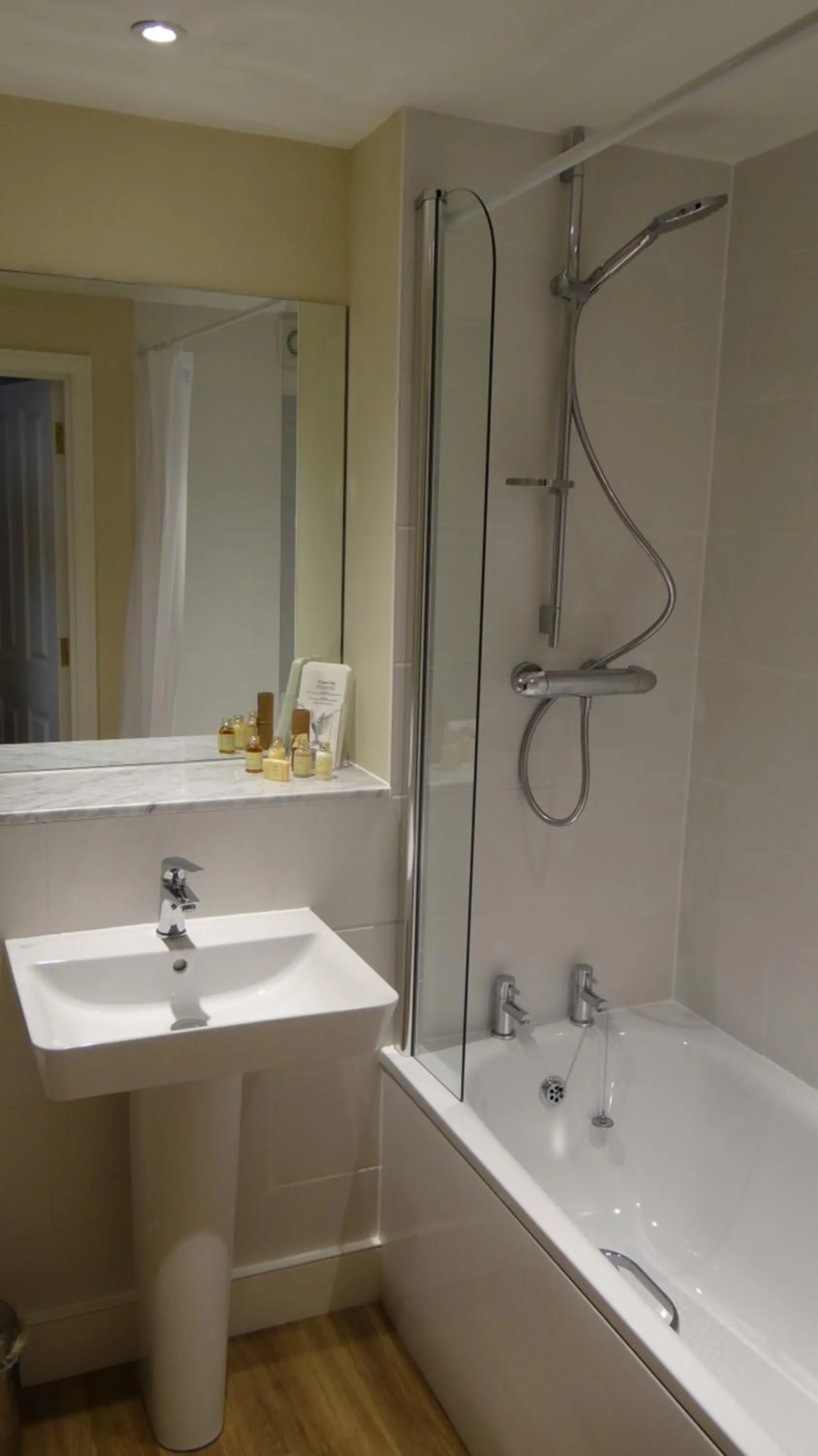 Bathroom in The Colesbourne Inn