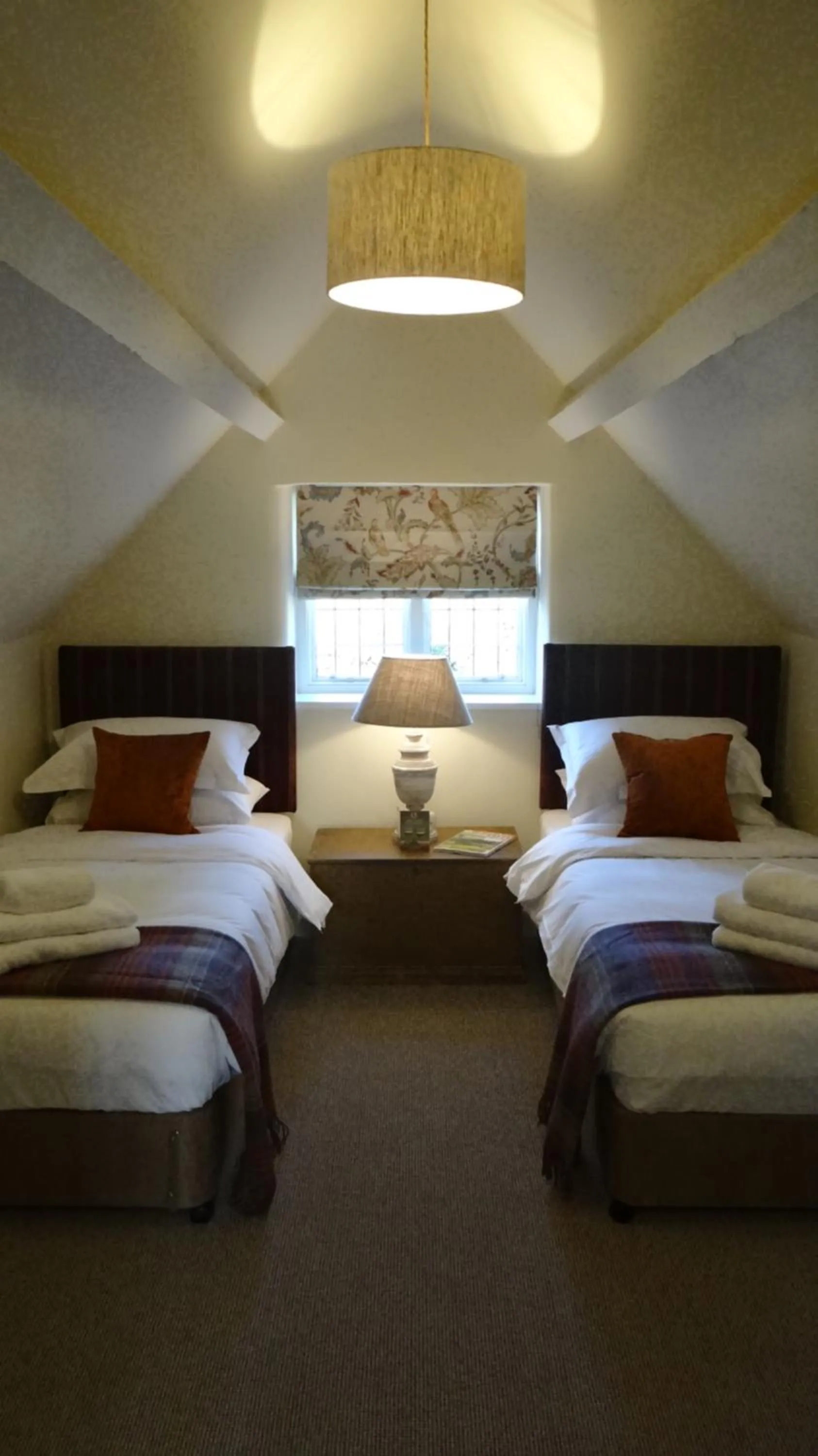 Bed in The Colesbourne Inn