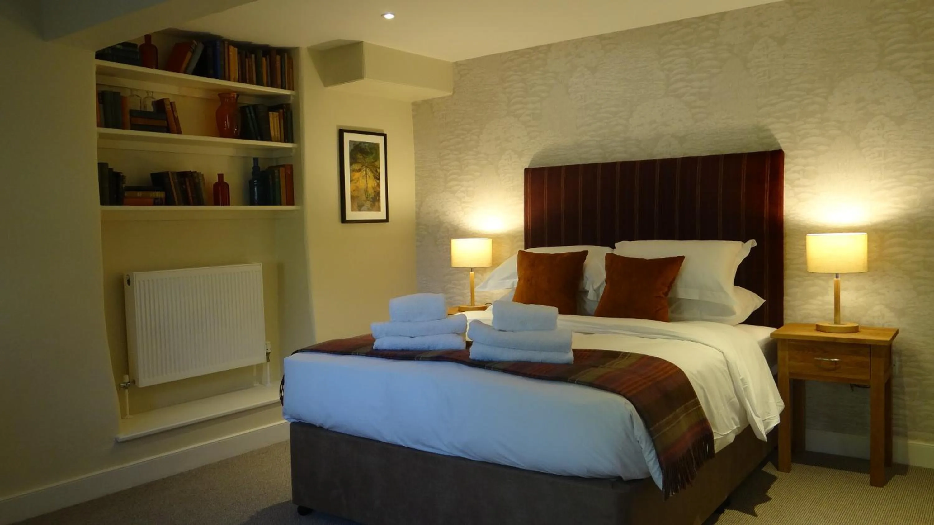Bed in The Colesbourne Inn