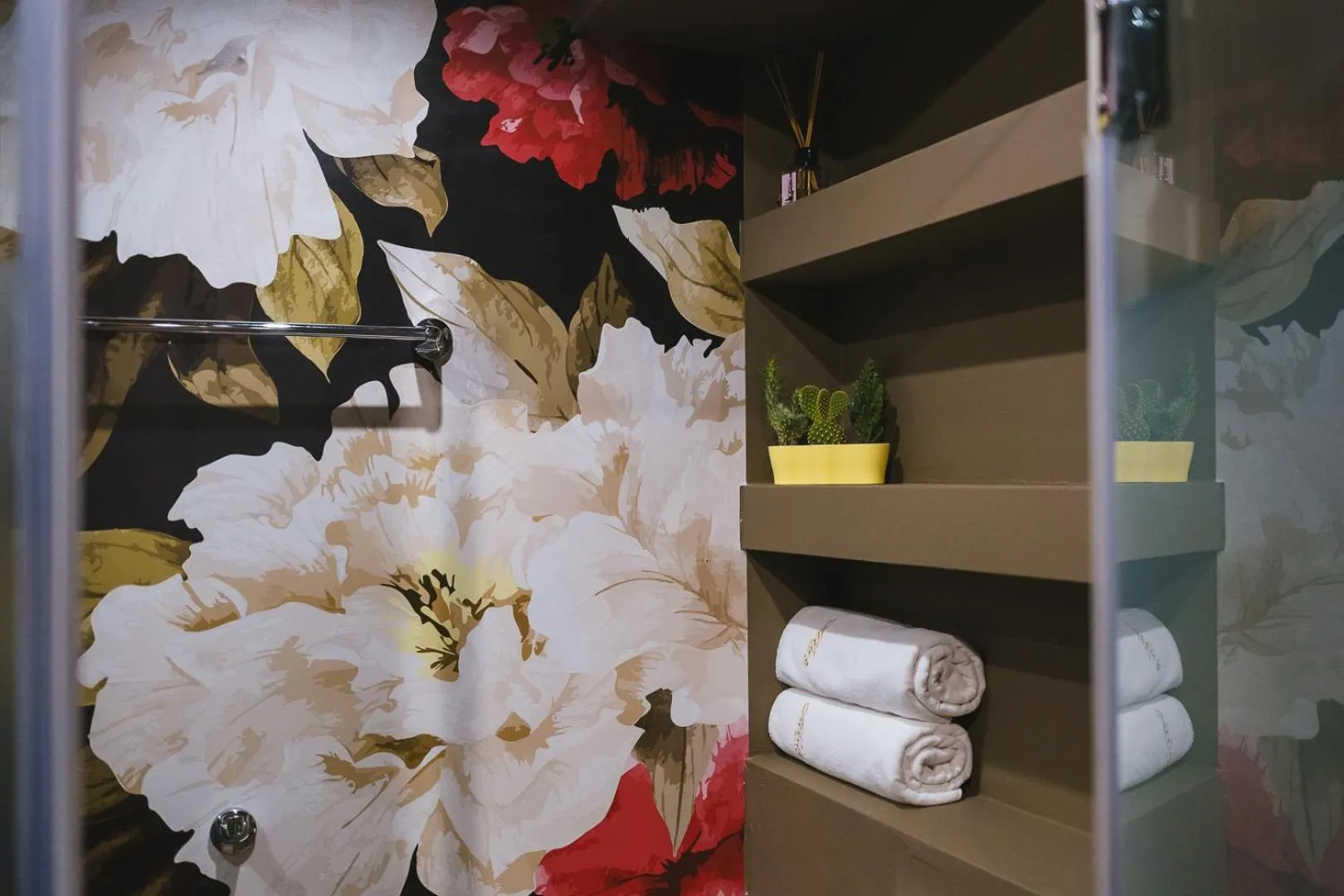 Bathroom in Hotel Allur