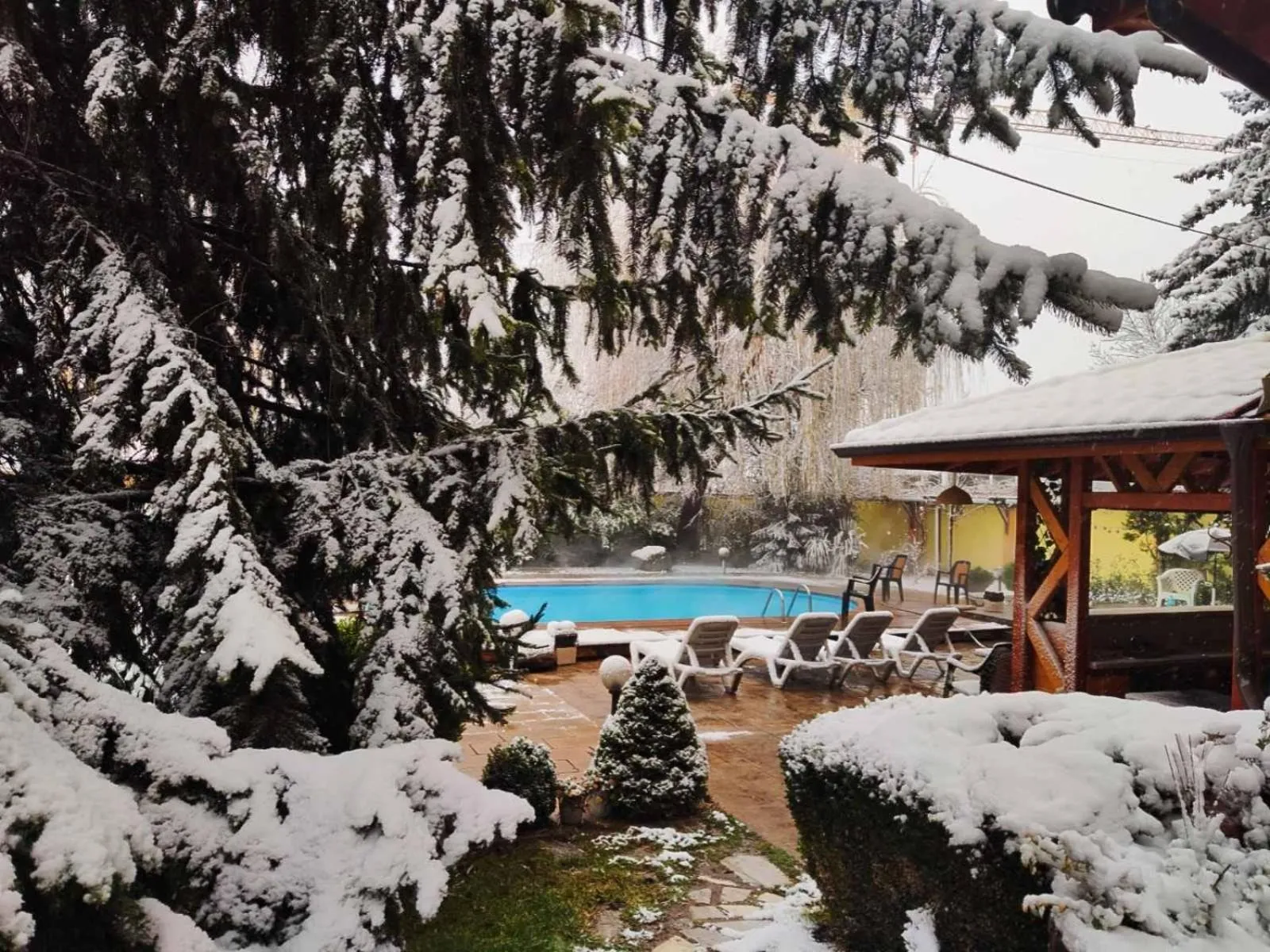 Winter in Family Hotel Iv