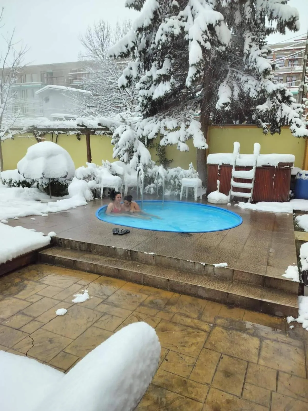 Winter in Family Hotel Iv