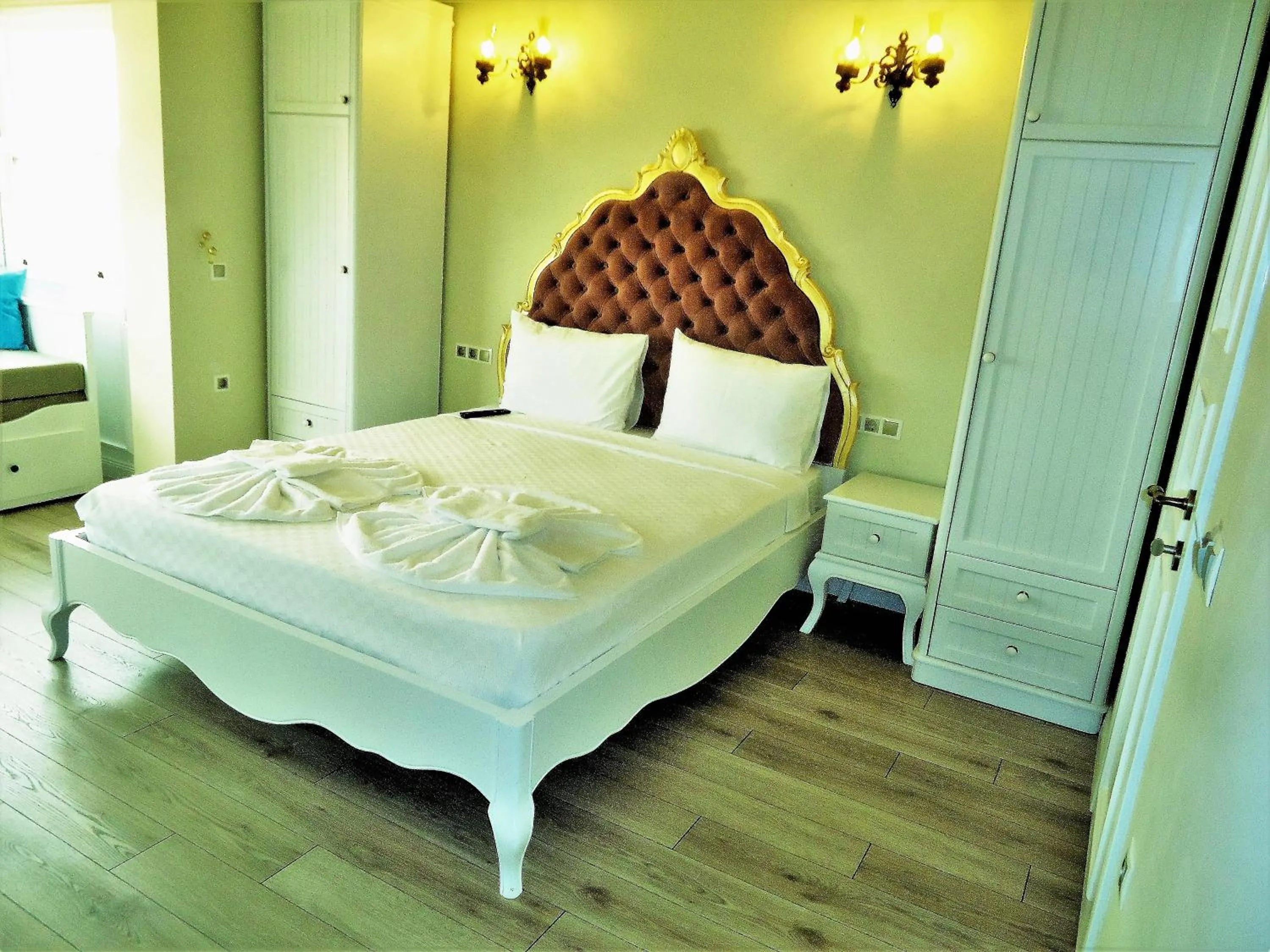 Bed in Grand Alaçatı Butik Hotel