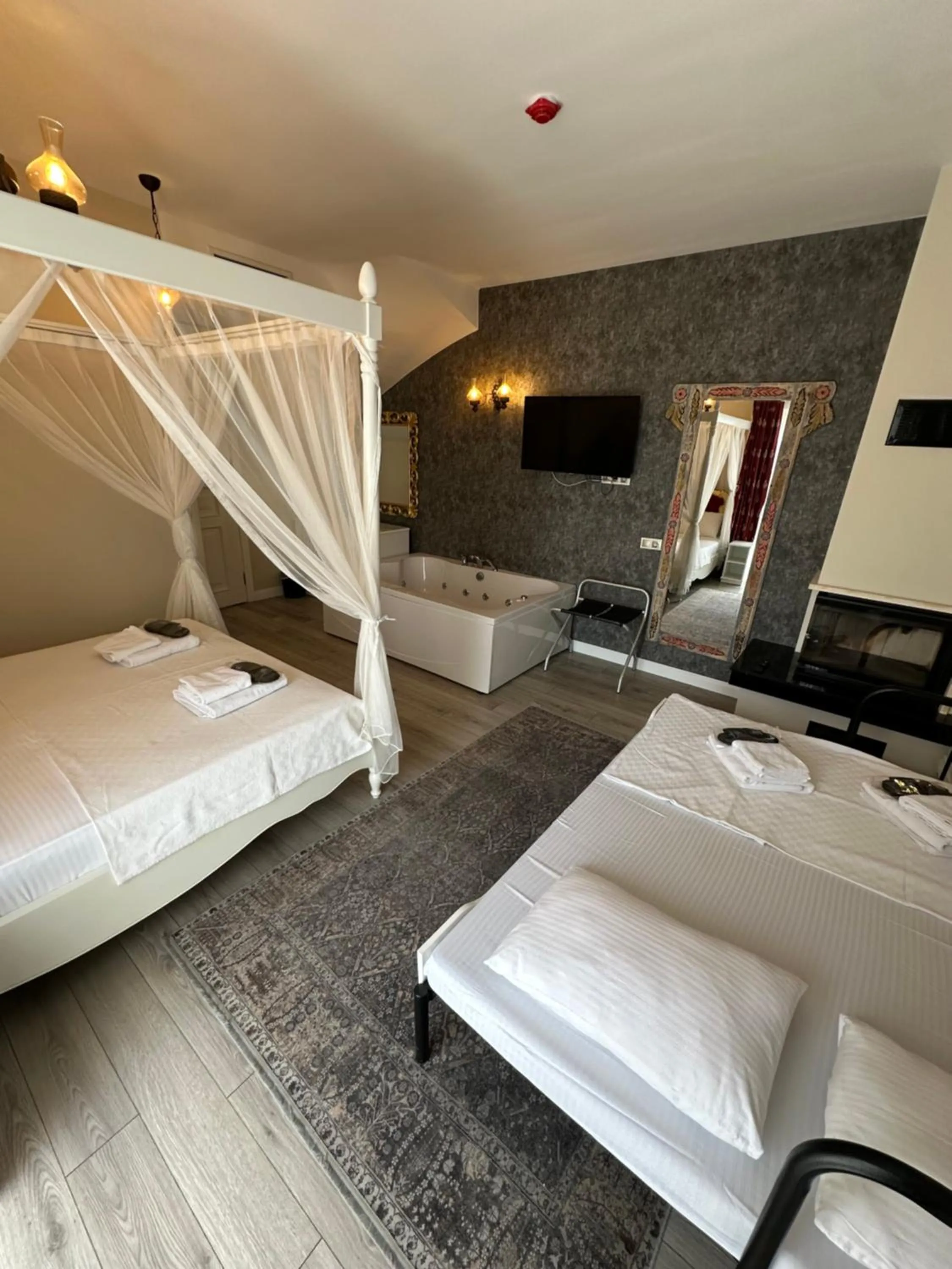 Bed in Grand Alaçatı Butik Hotel