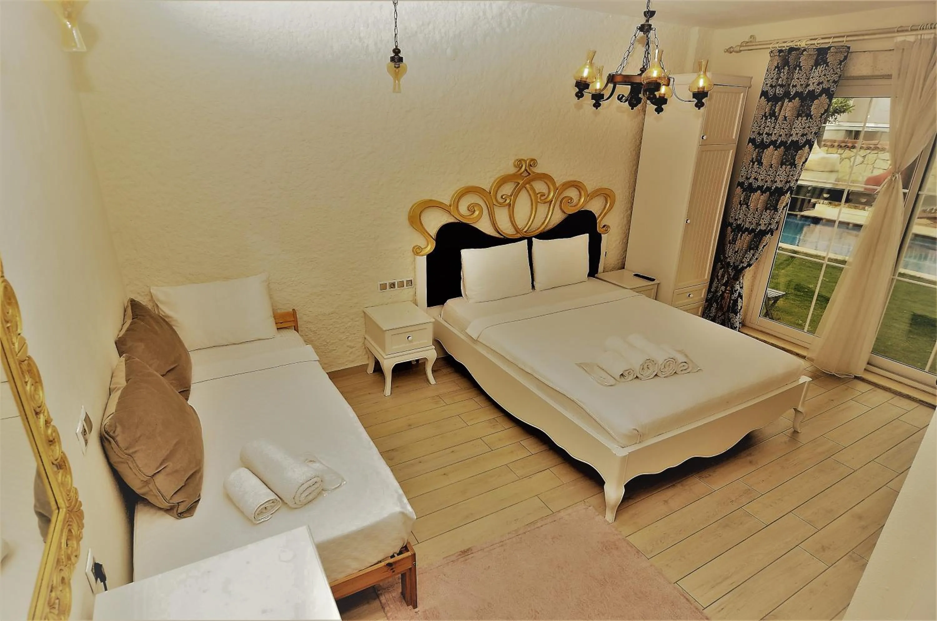 Bed in Grand Alaçatı Butik Hotel