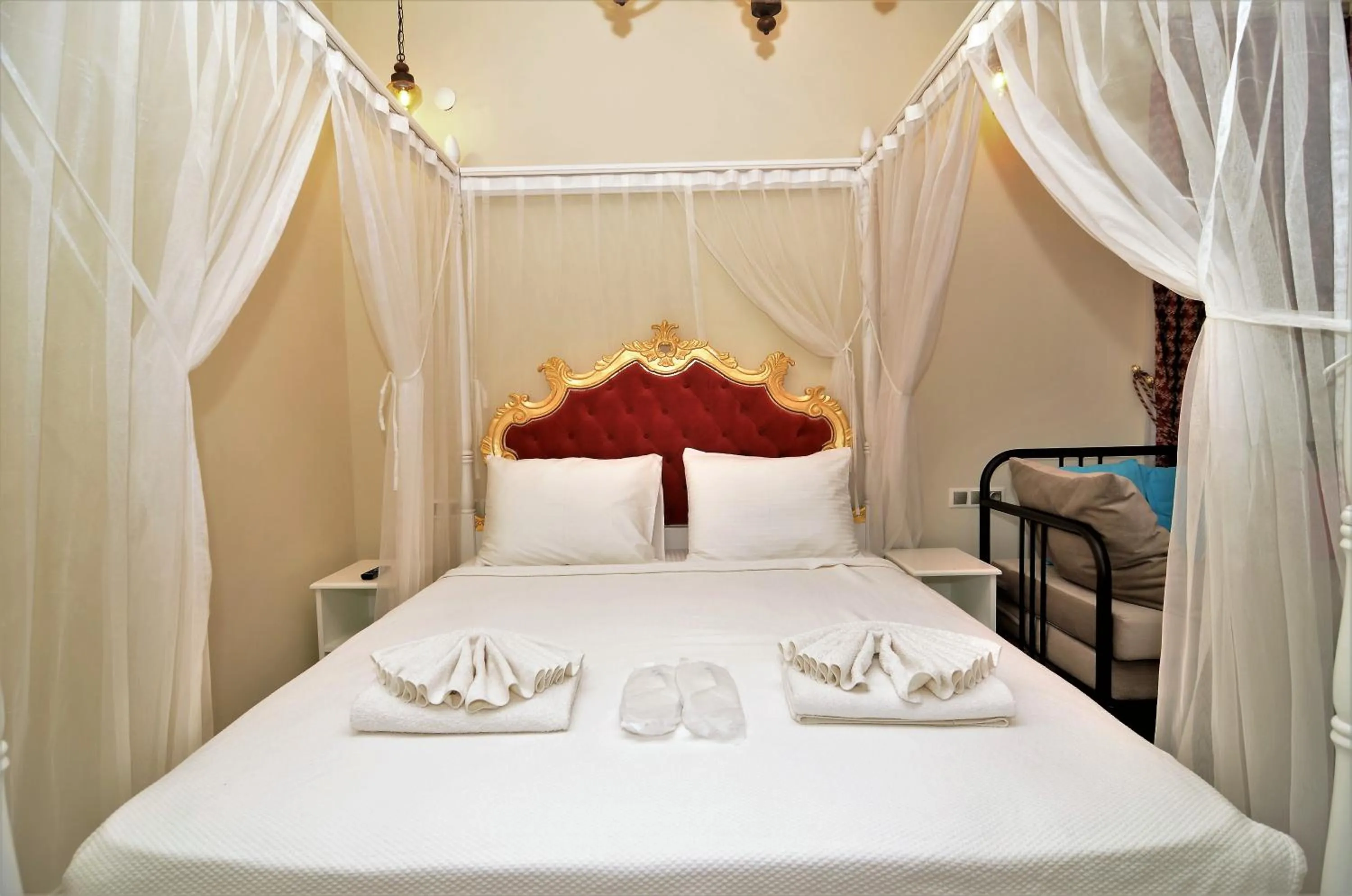 Bed in Grand Alaçatı Butik Hotel