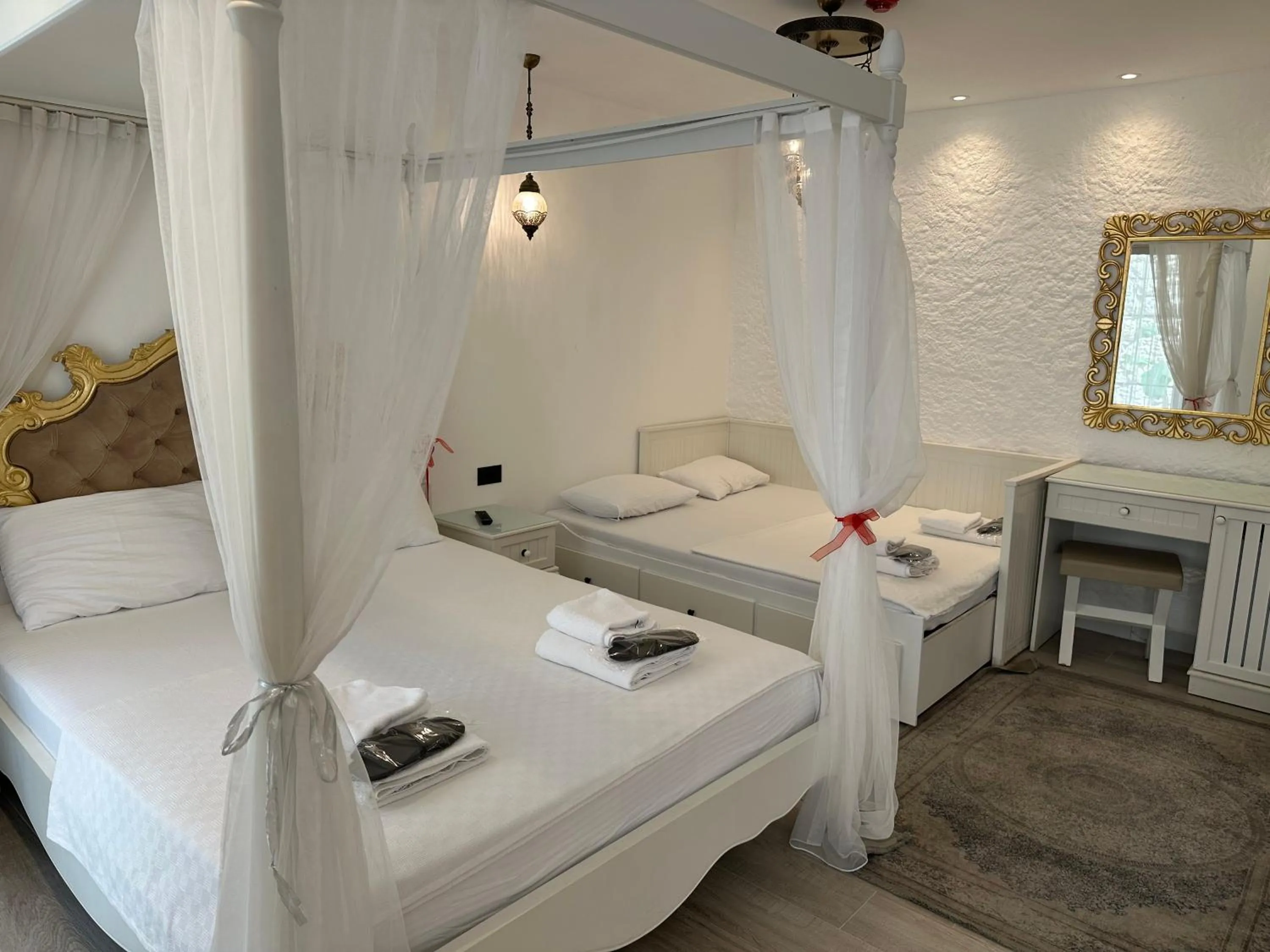 Bed in Grand Alaçatı Butik Hotel