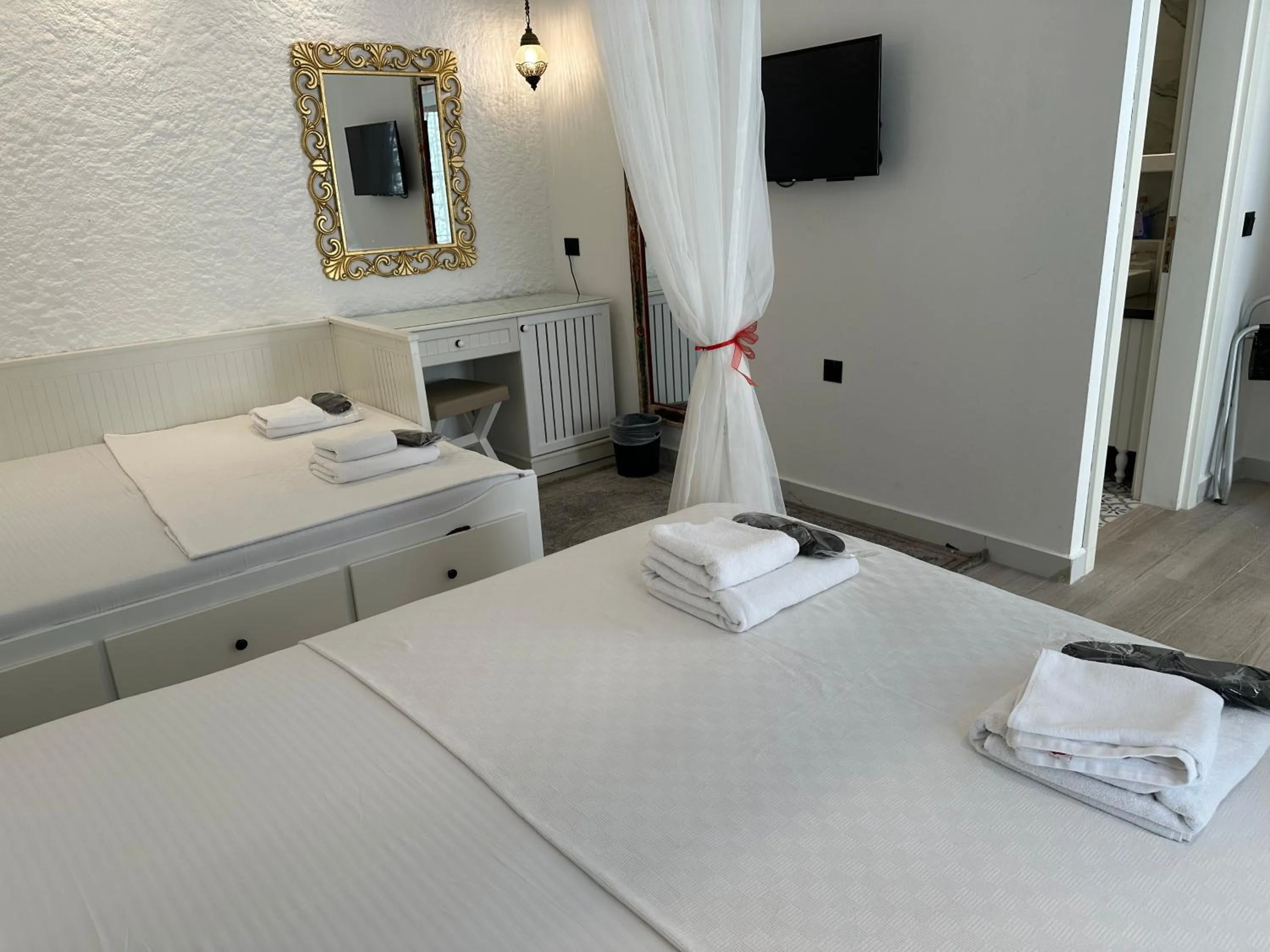 Bed in Grand Alaçatı Butik Hotel