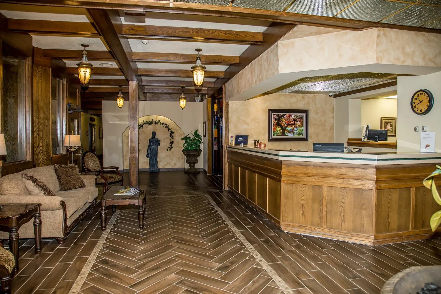 Lobby or reception in Baymont by Wyndham Fargo