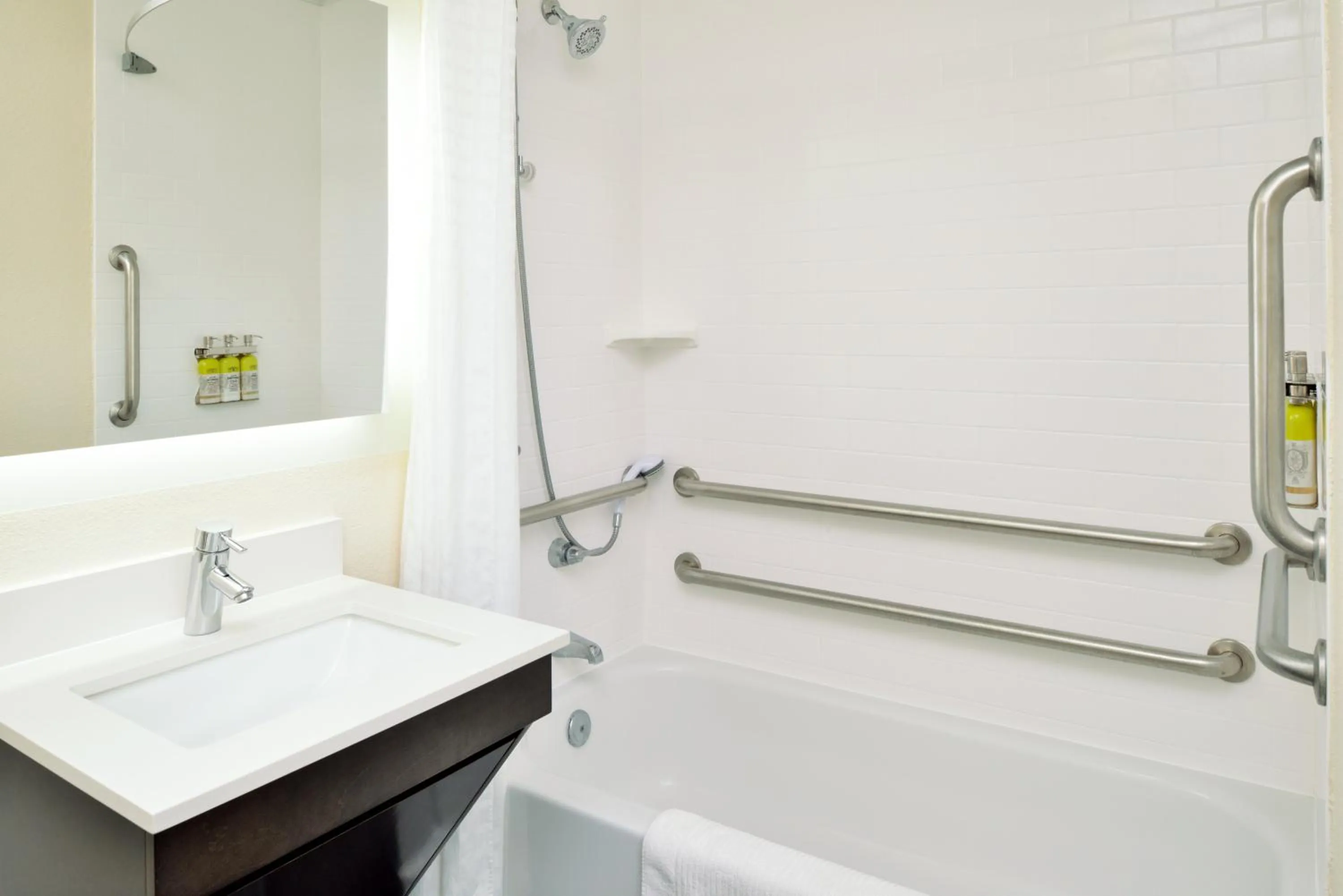 Bathroom in Candlewood Suites Winchester by IHG