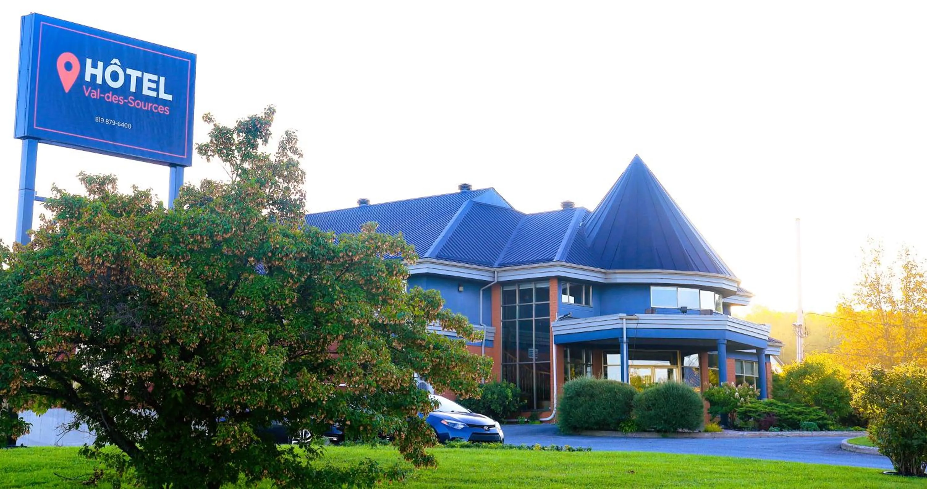 Property building in Hôtel Val-des-Sources