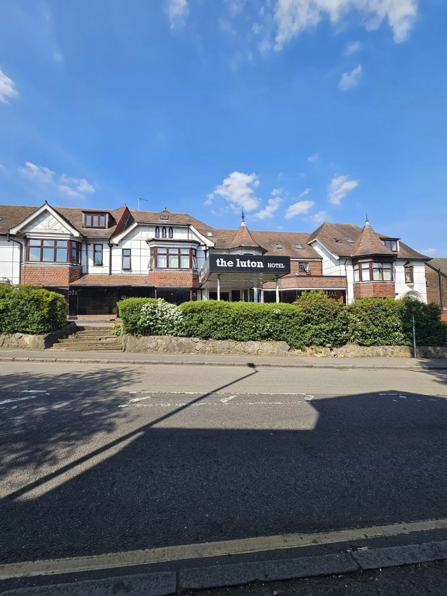 Property building in OYO The Luton Hotel