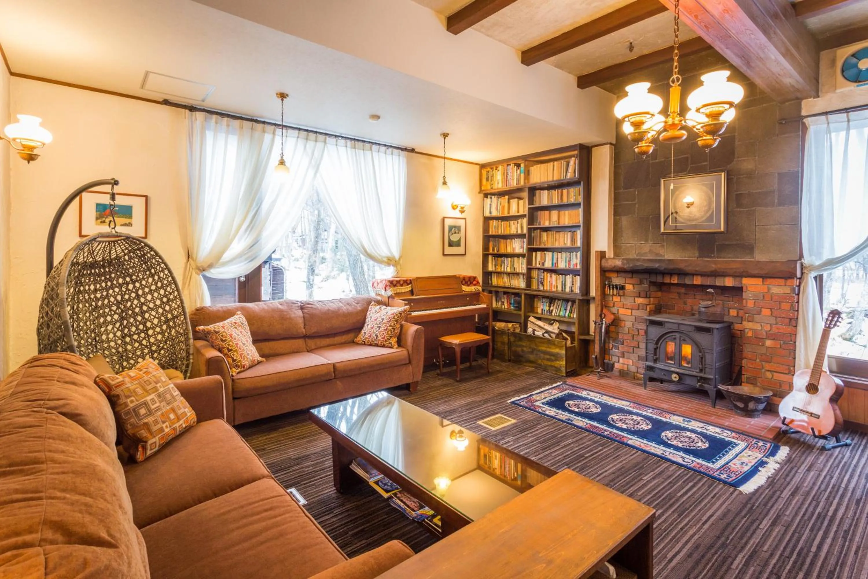 Communal lounge/ TV room in Hakuba Skala Inn