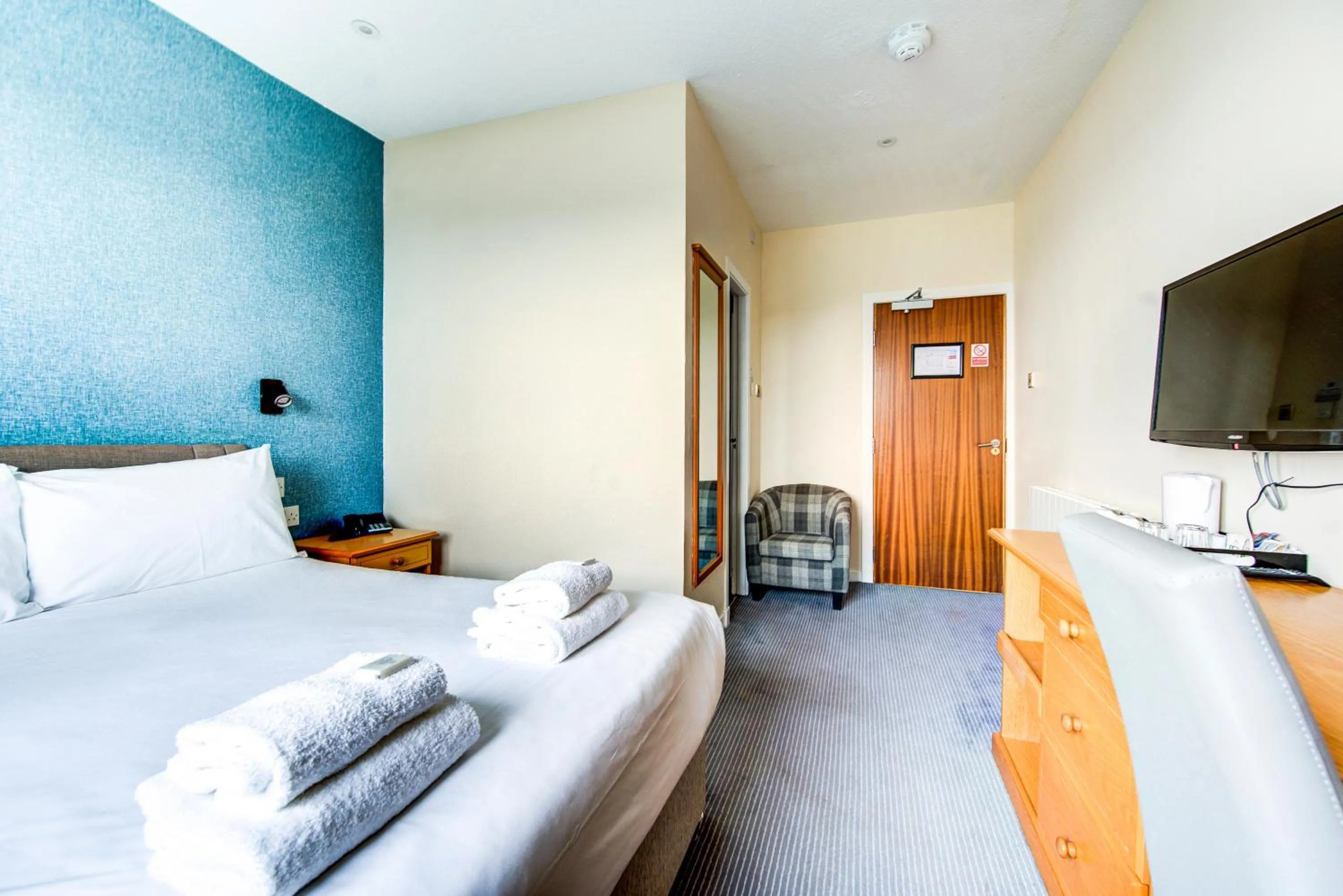 Bed in The Morar Hotel