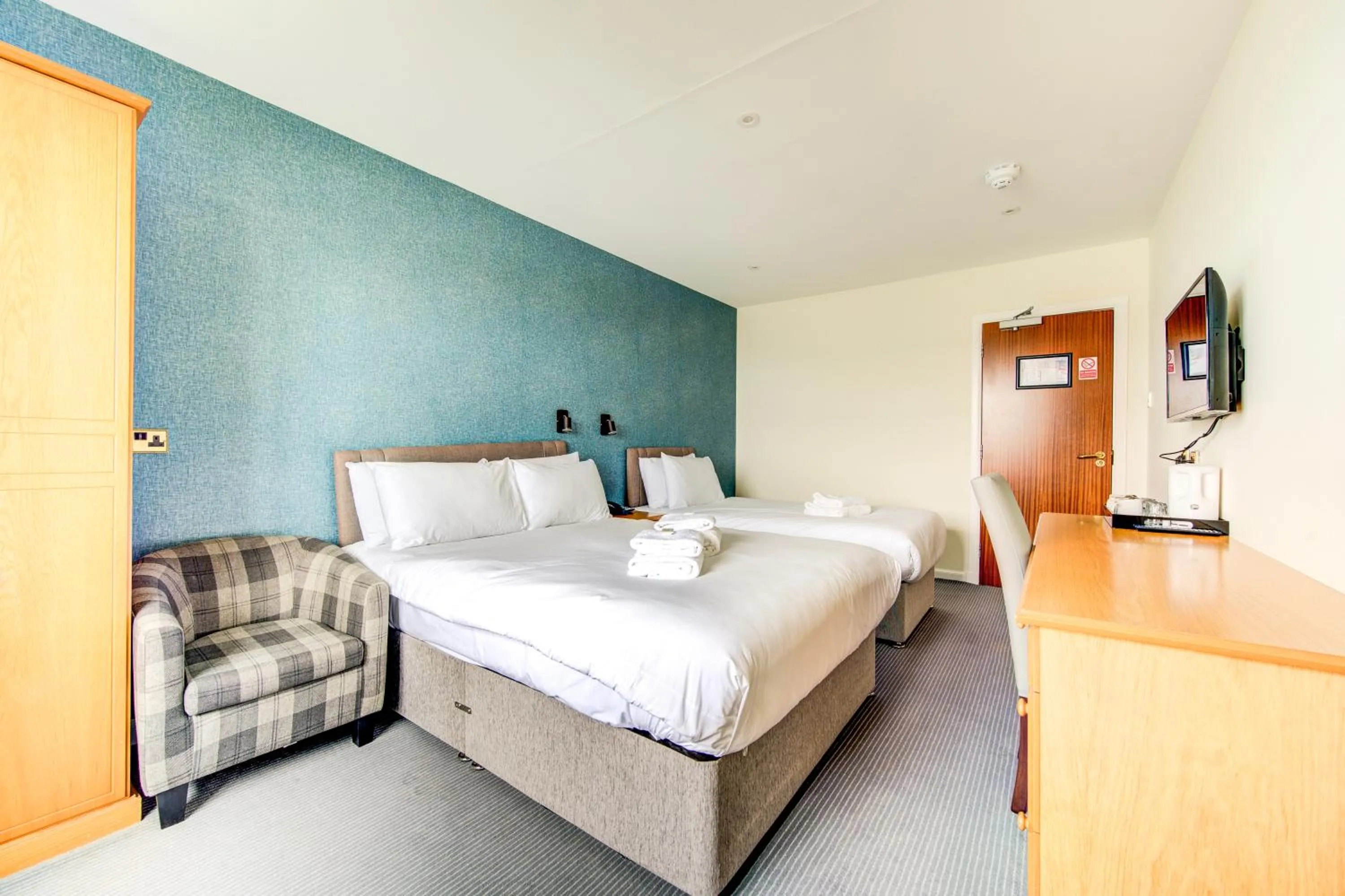 Bed in The Morar Hotel