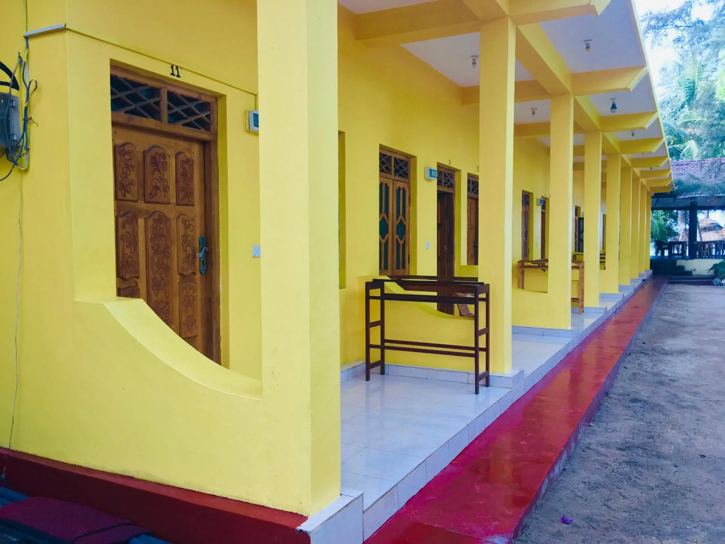 Triple Room with Bath in Shashini Beach Resort Triple Room with Bath in Shashini Beach Resort