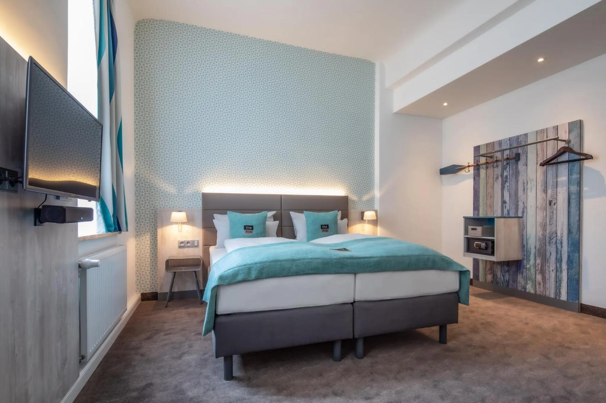 Photo of the whole room, Bed in Holiday Inn - the niu, Rig Lübeck by IHG