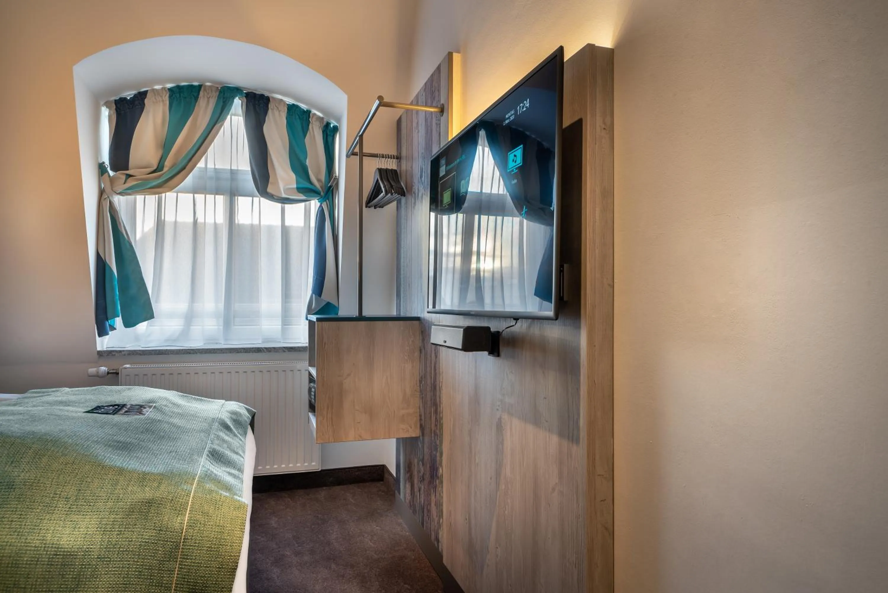 Bed in Holiday Inn - the niu, Rig Lübeck by IHG