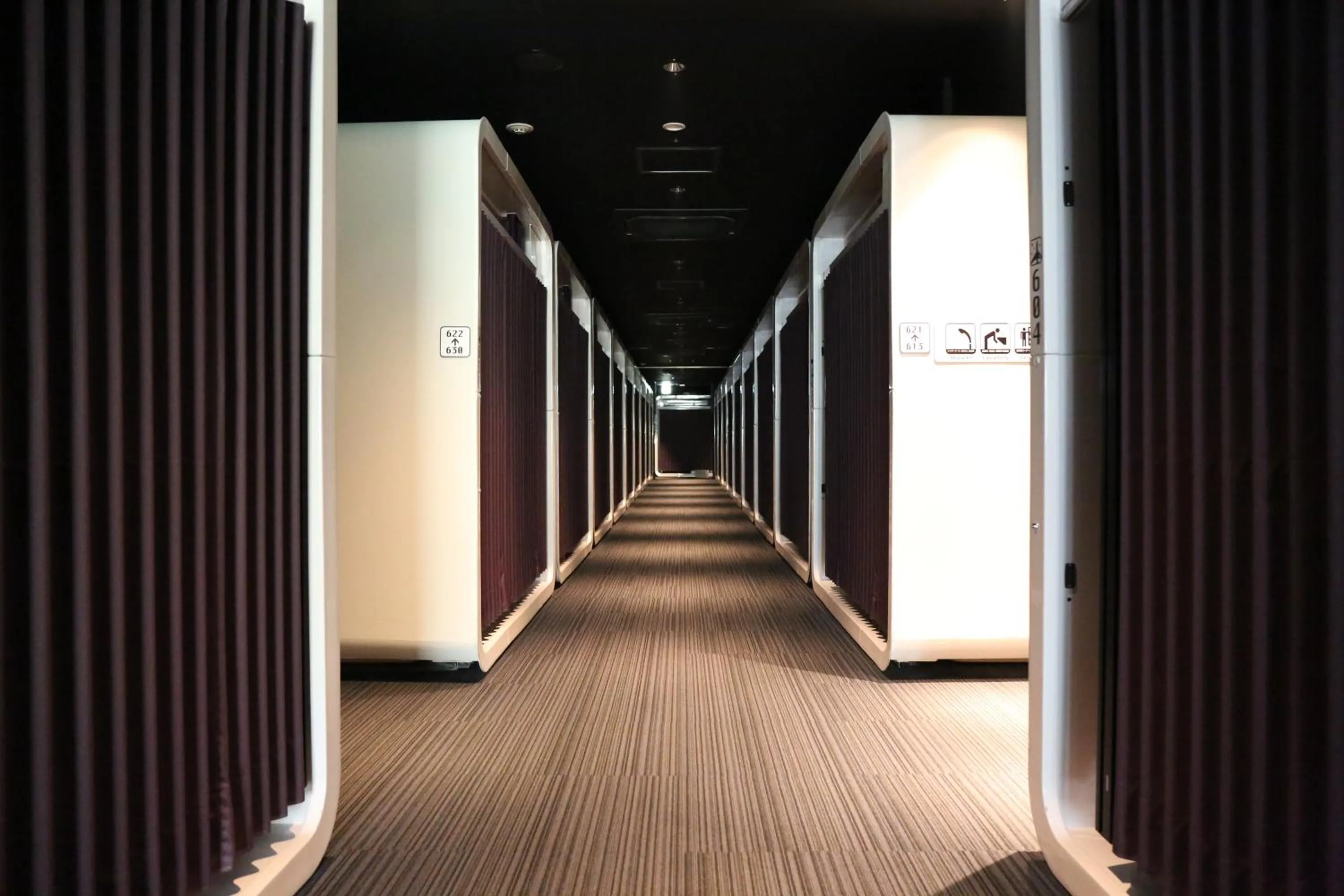 Area and facilities in First Cabin Midosuji Namba