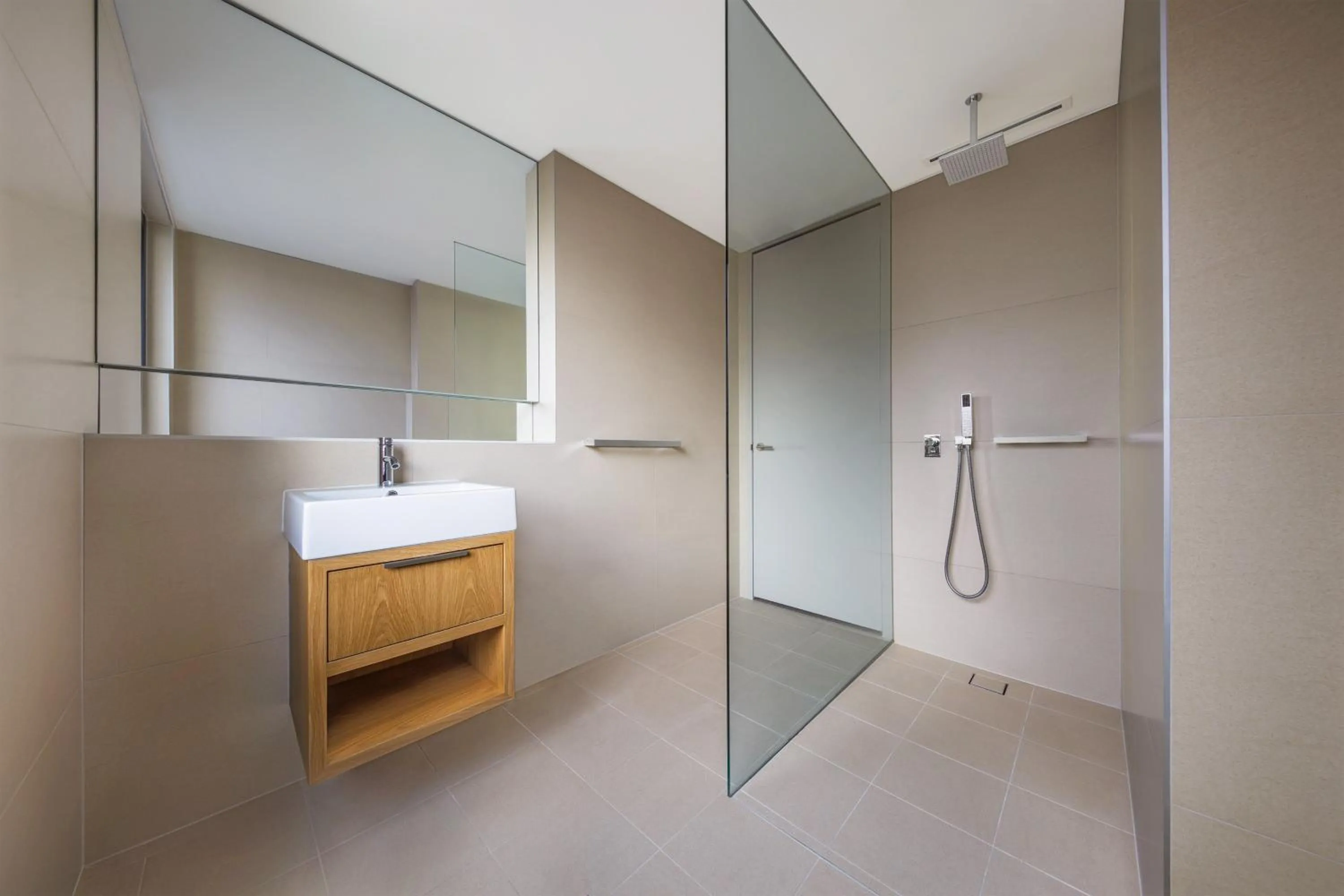 Bathroom, Bed in Four Points by Sheraton Sydney, Central Park