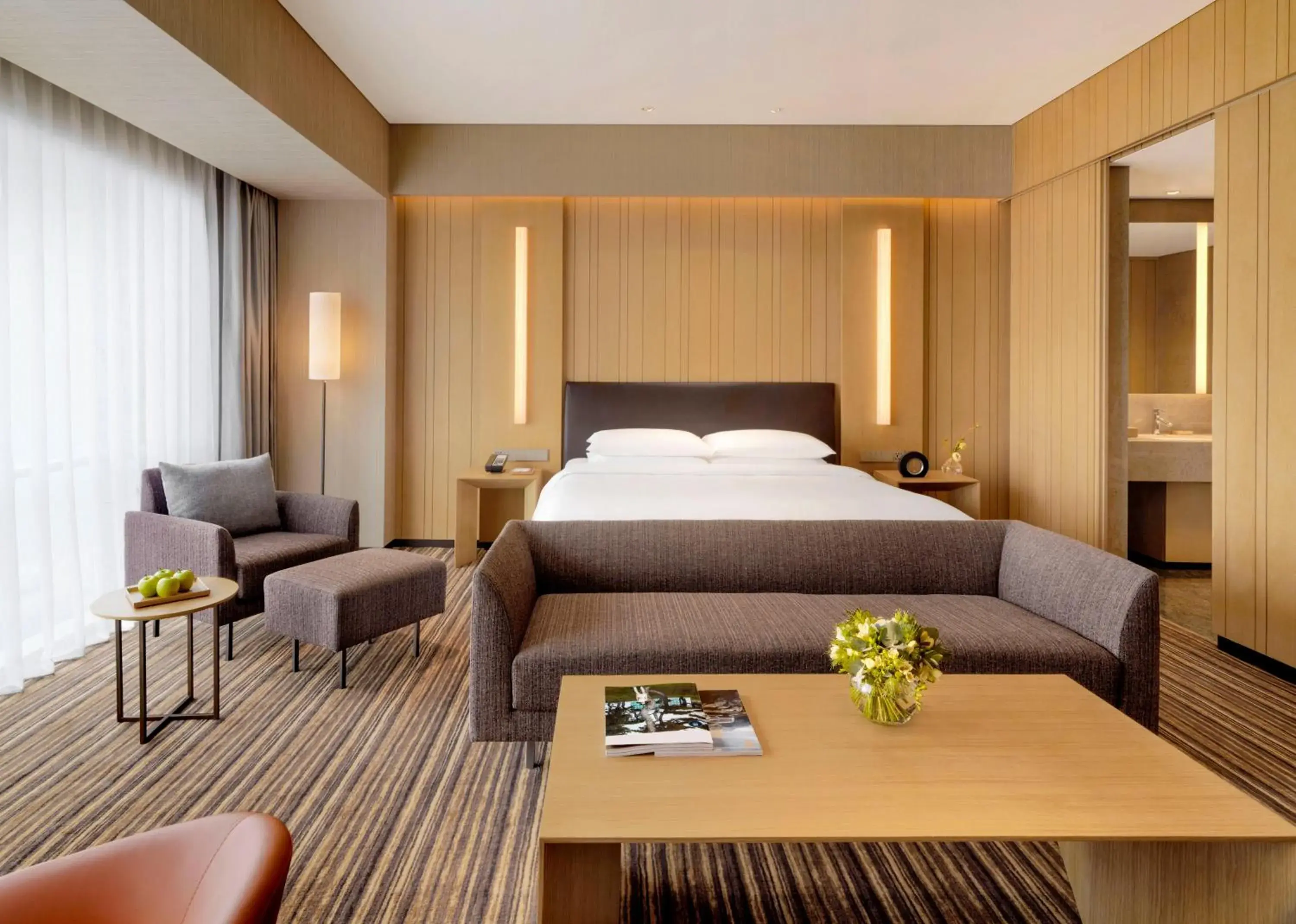 Deluxe King Room - single occupancy - Club Access in Hyatt Regency Beijing Wangjing Deluxe King Room - single occupancy - Club Access in Hyatt Regency Beijing Wangjing