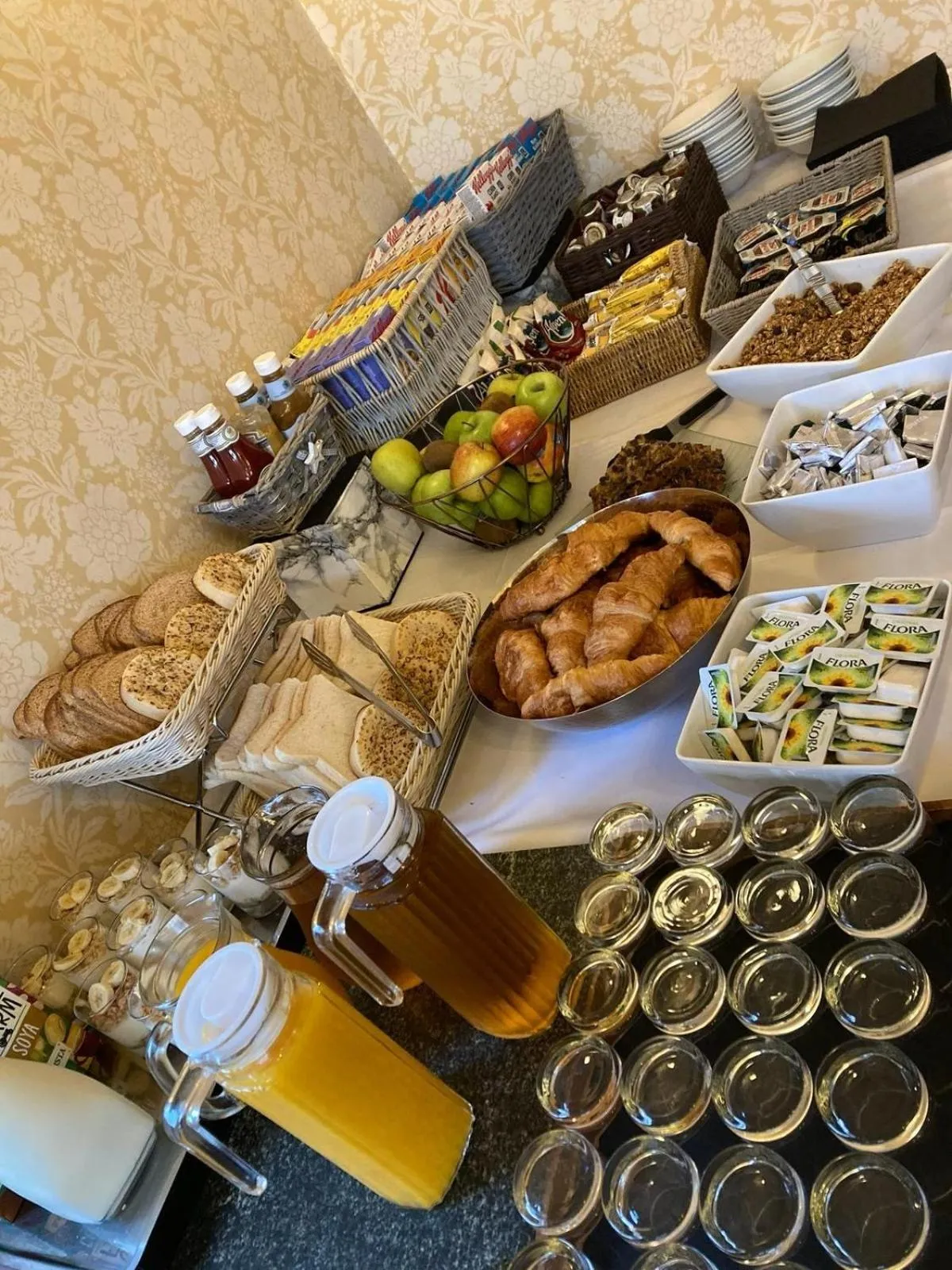 Breakfast in Windermere Park B&B inc Free off-site Health Club