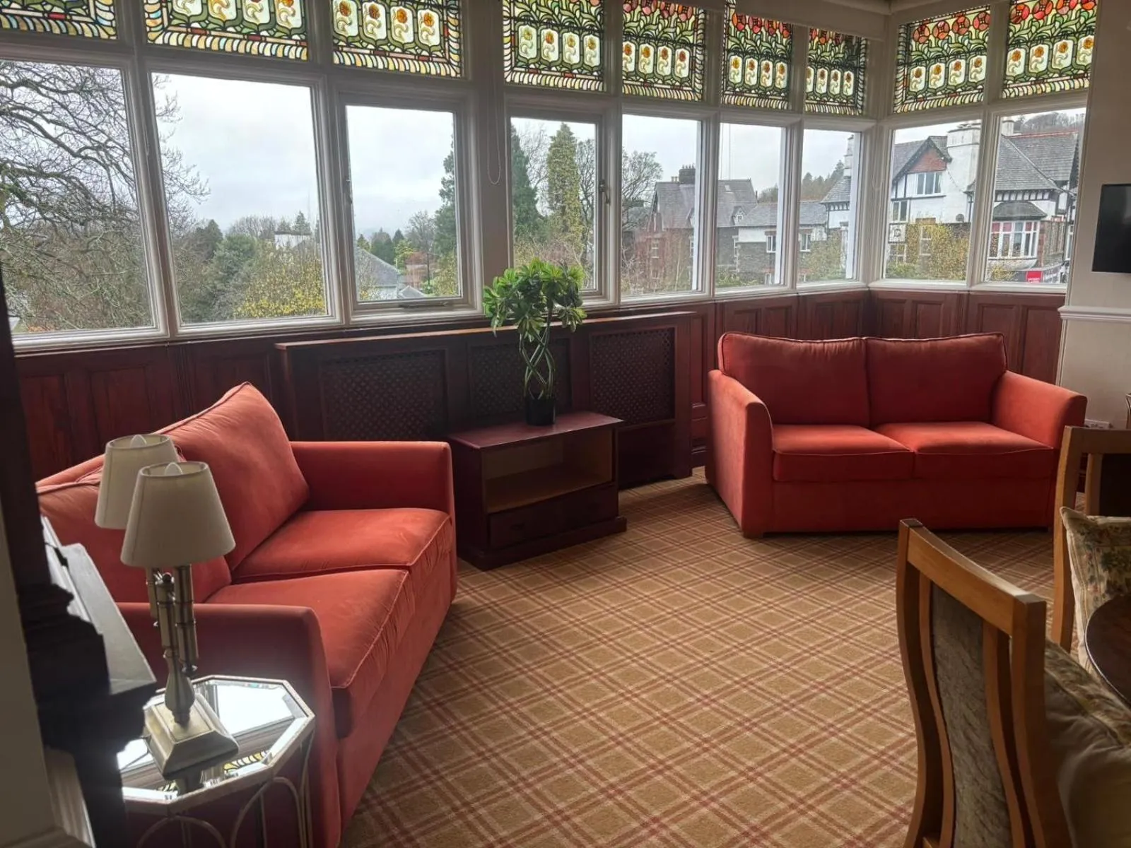 Living room in Windermere Park B&B inc Free off-site Health Club