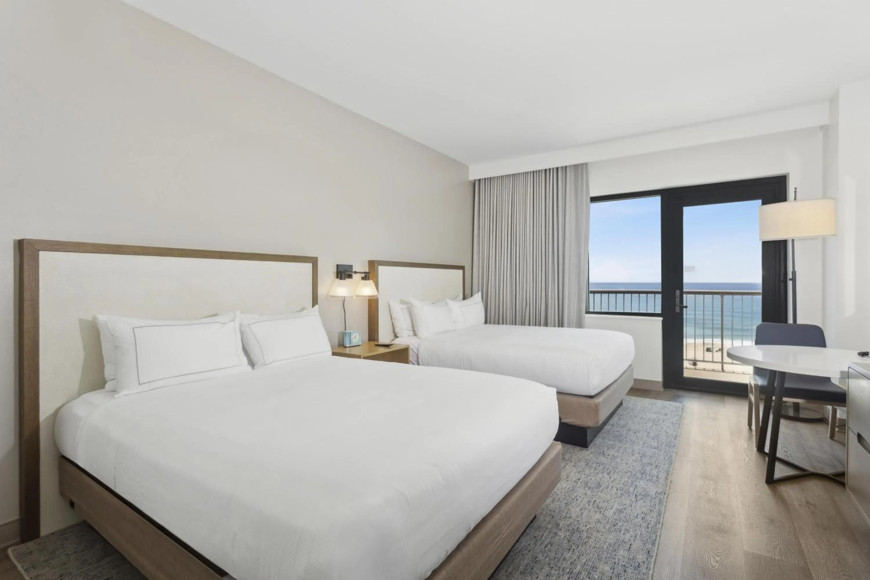 Bed in The Lodge at Gulf State Park, A Hilton Hotel