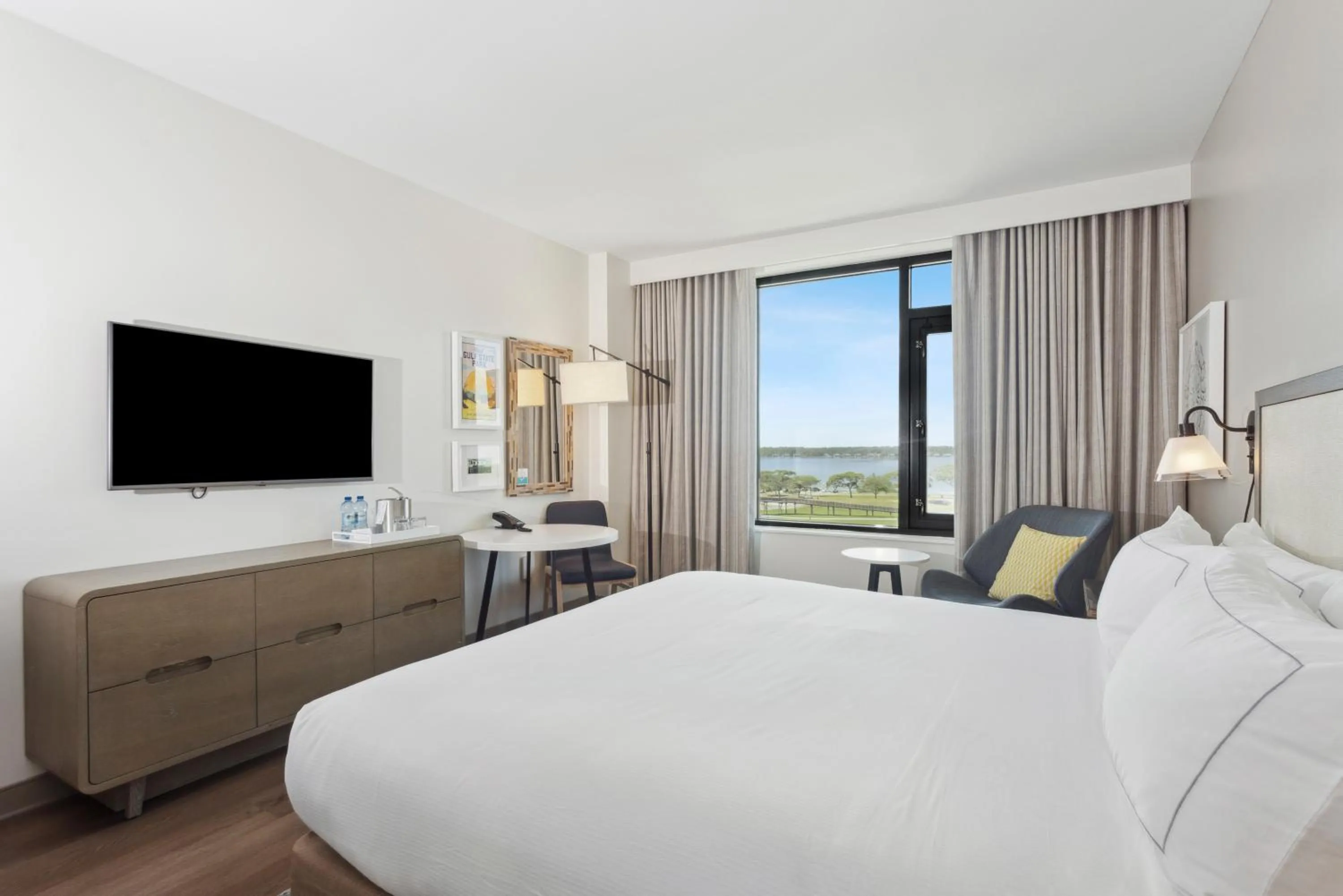 Bedroom, Bed in The Lodge at Gulf State Park, A Hilton Hotel