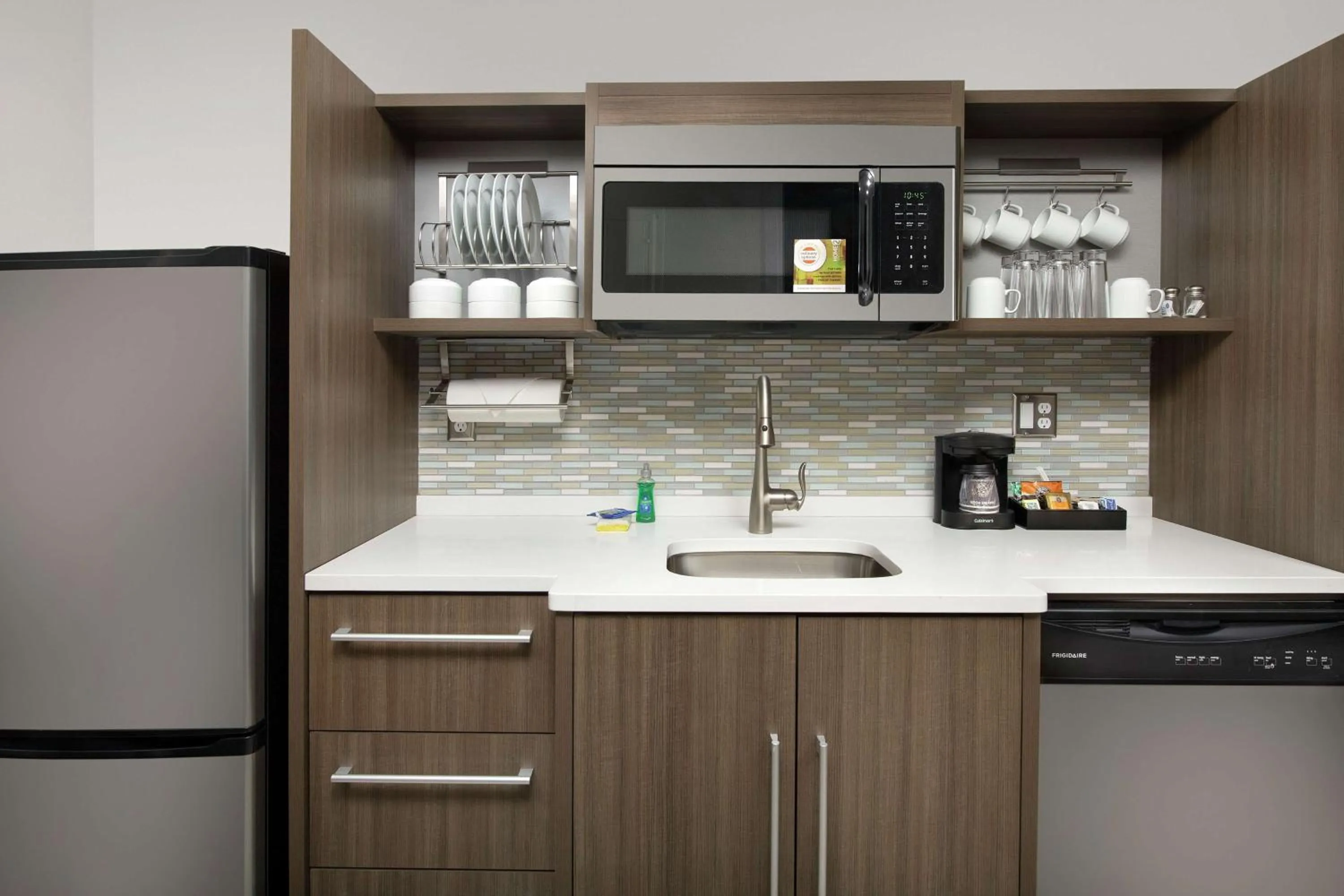 Kitchen or kitchenette in Home2 Suites By Hilton Longmont