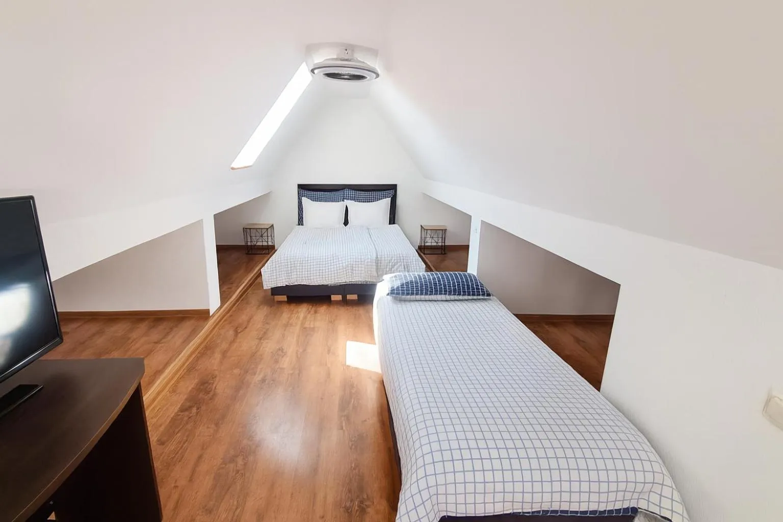 Communal lounge/ TV room in JoValiMarAnt