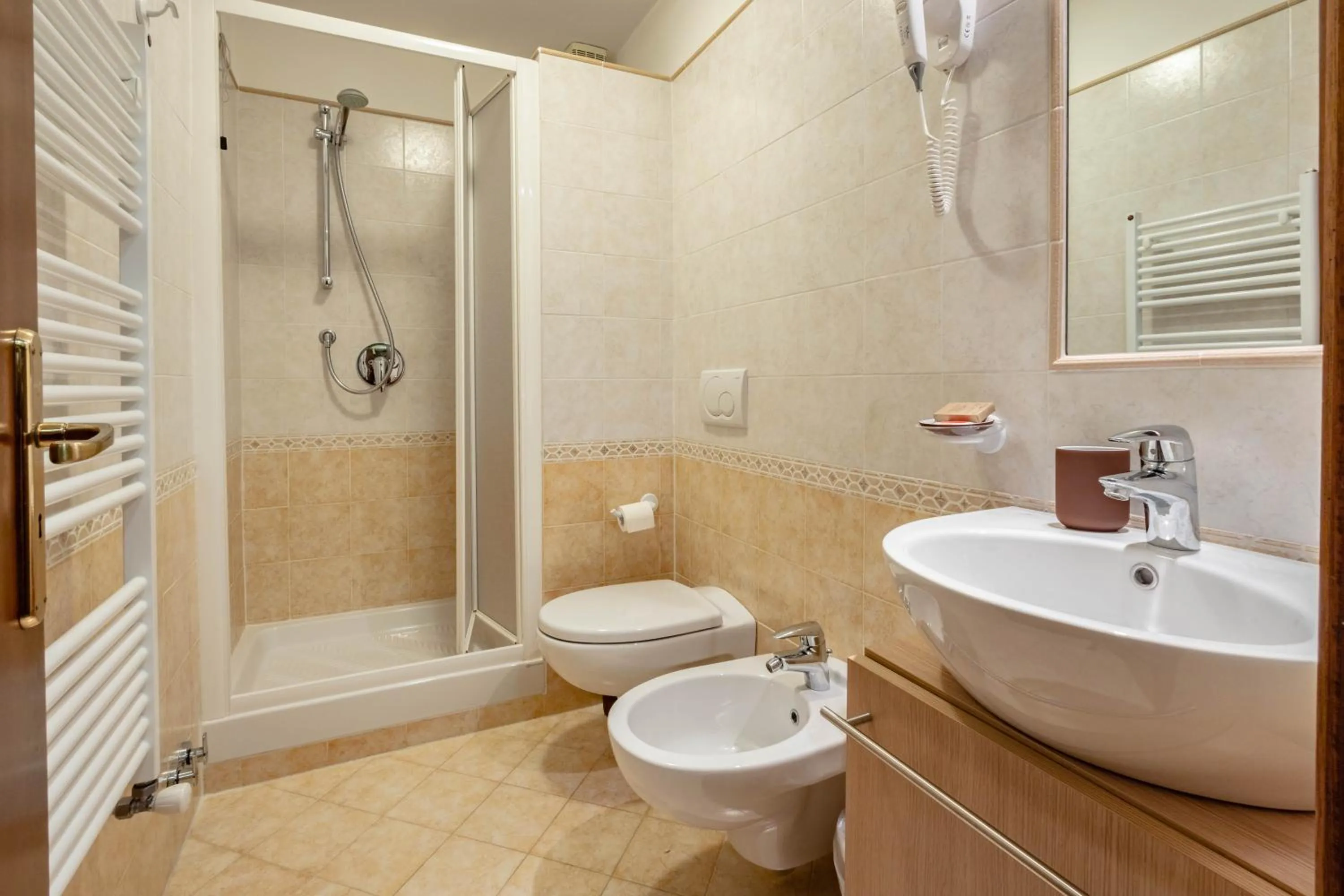 Shower in Hotel Beau Sejour Pré-Saint-Didier